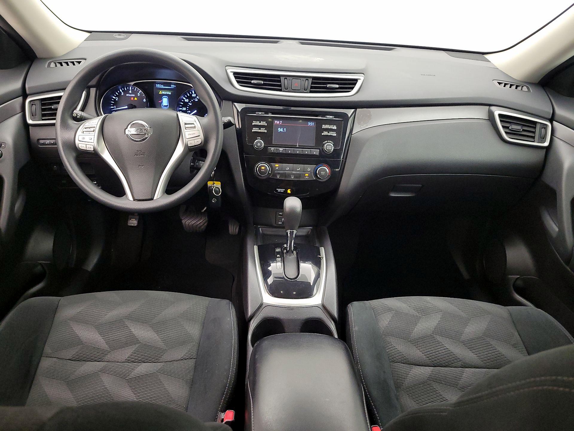 Thumbnail: 2016 Nissan Rogue - 9