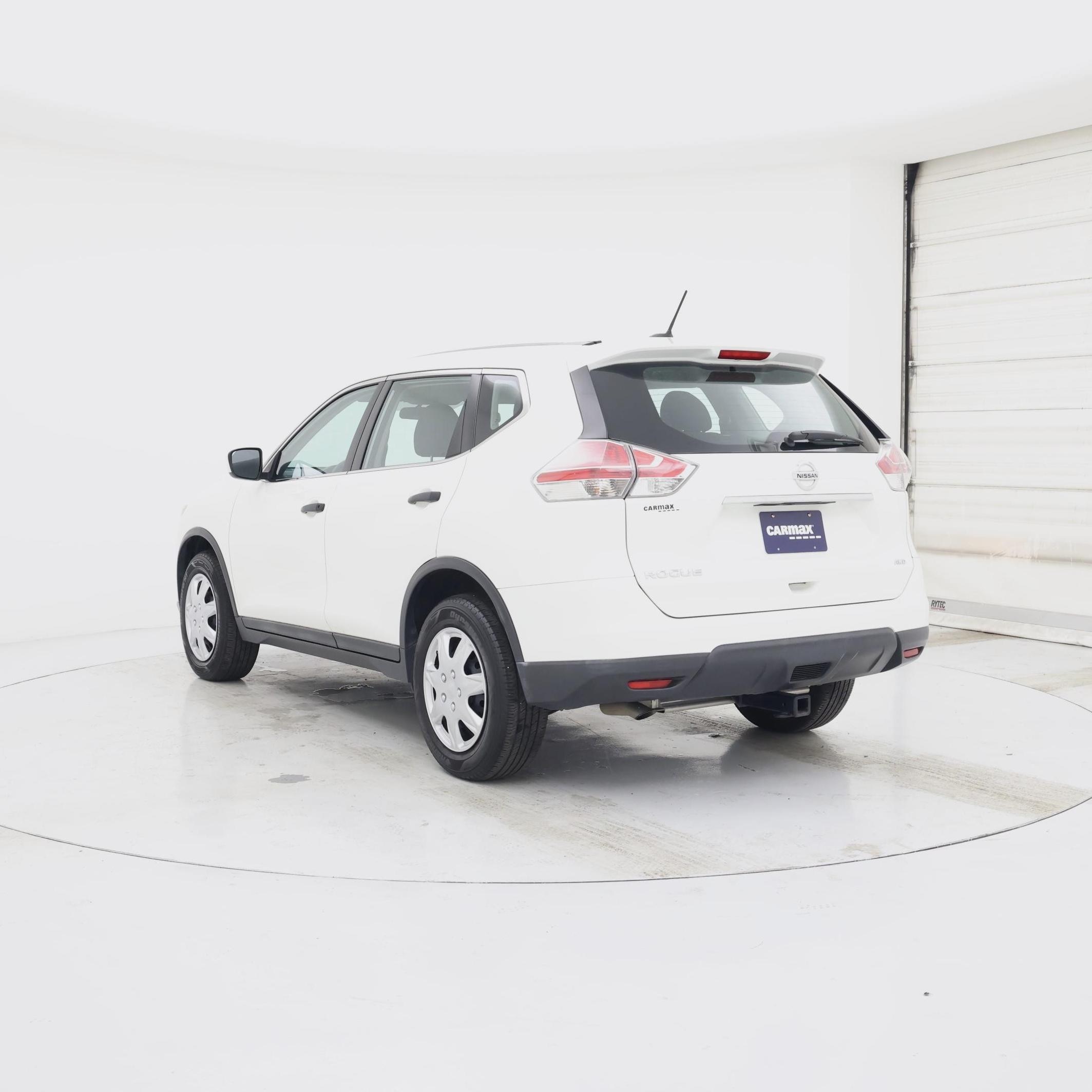 Thumbnail: 2016 Nissan Rogue - 2