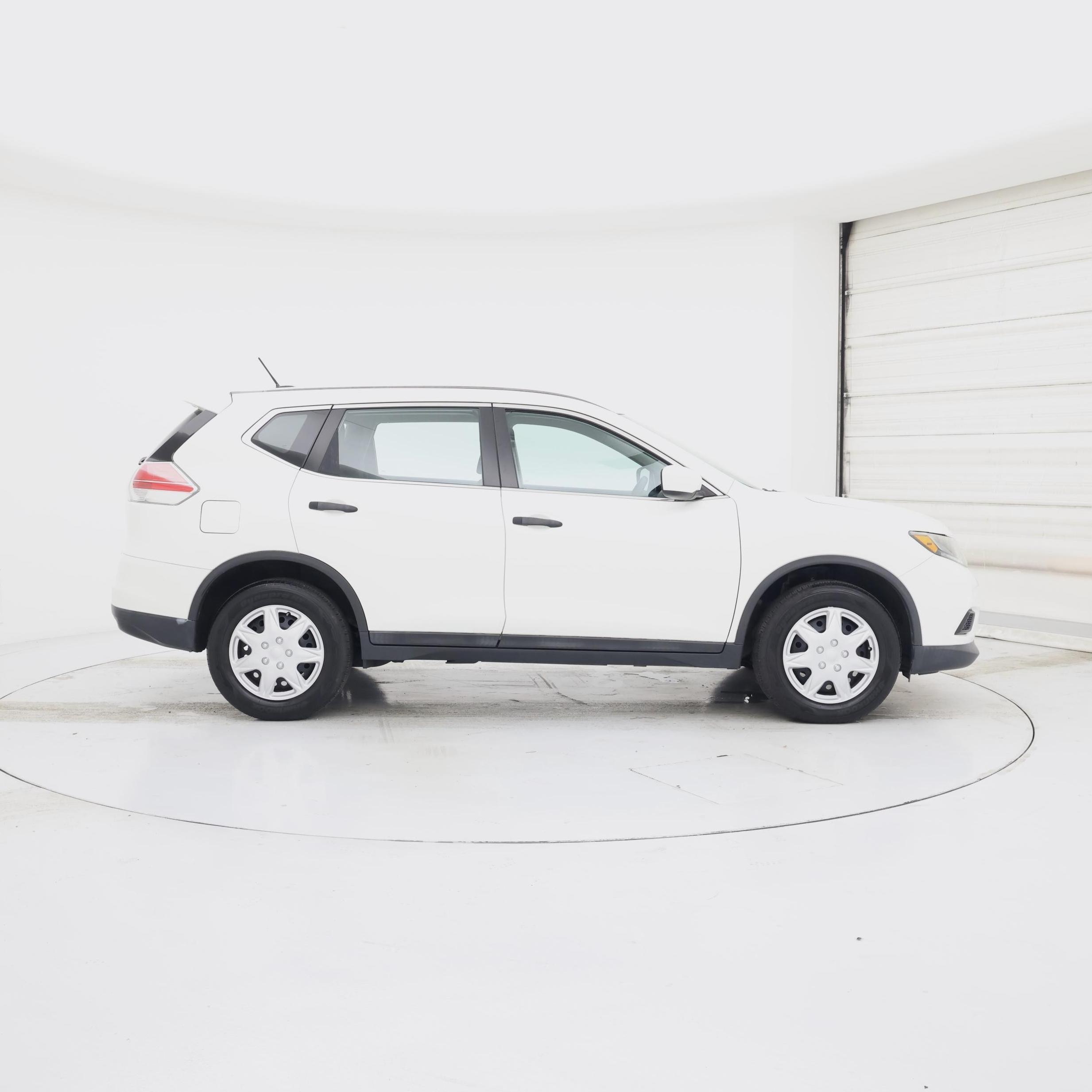 Thumbnail: 2016 Nissan Rogue - 7