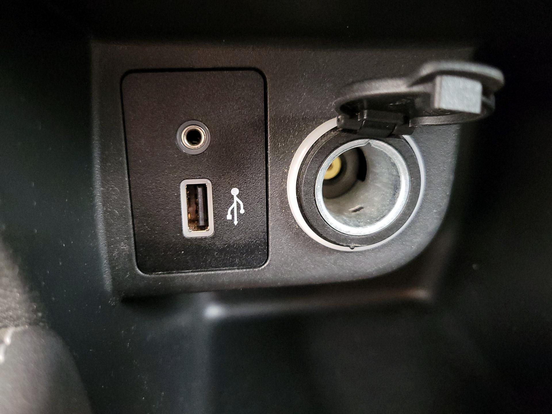 Thumbnail: 2019 Nissan Kicks - 18
