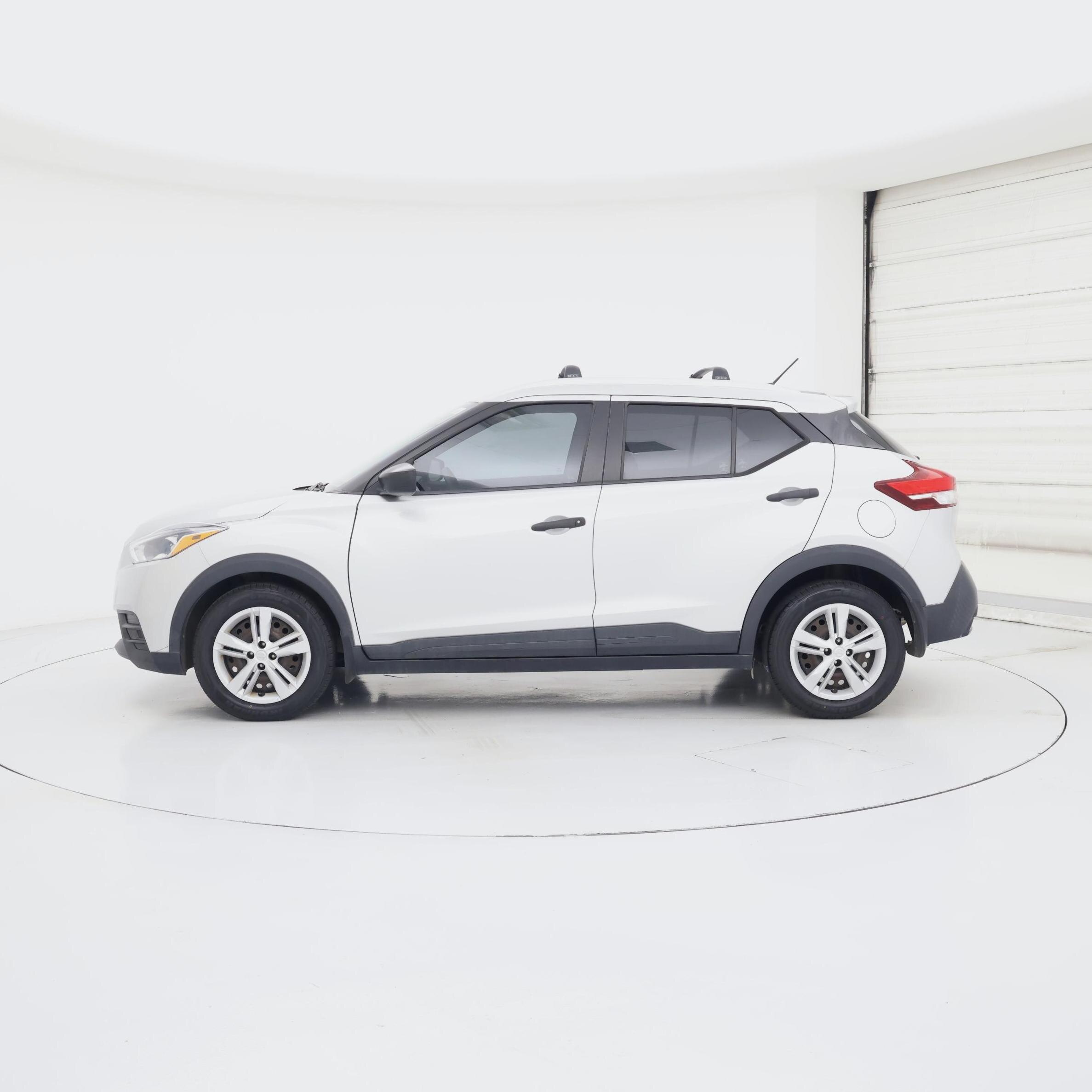 Thumbnail: 2019 Nissan Kicks - 3