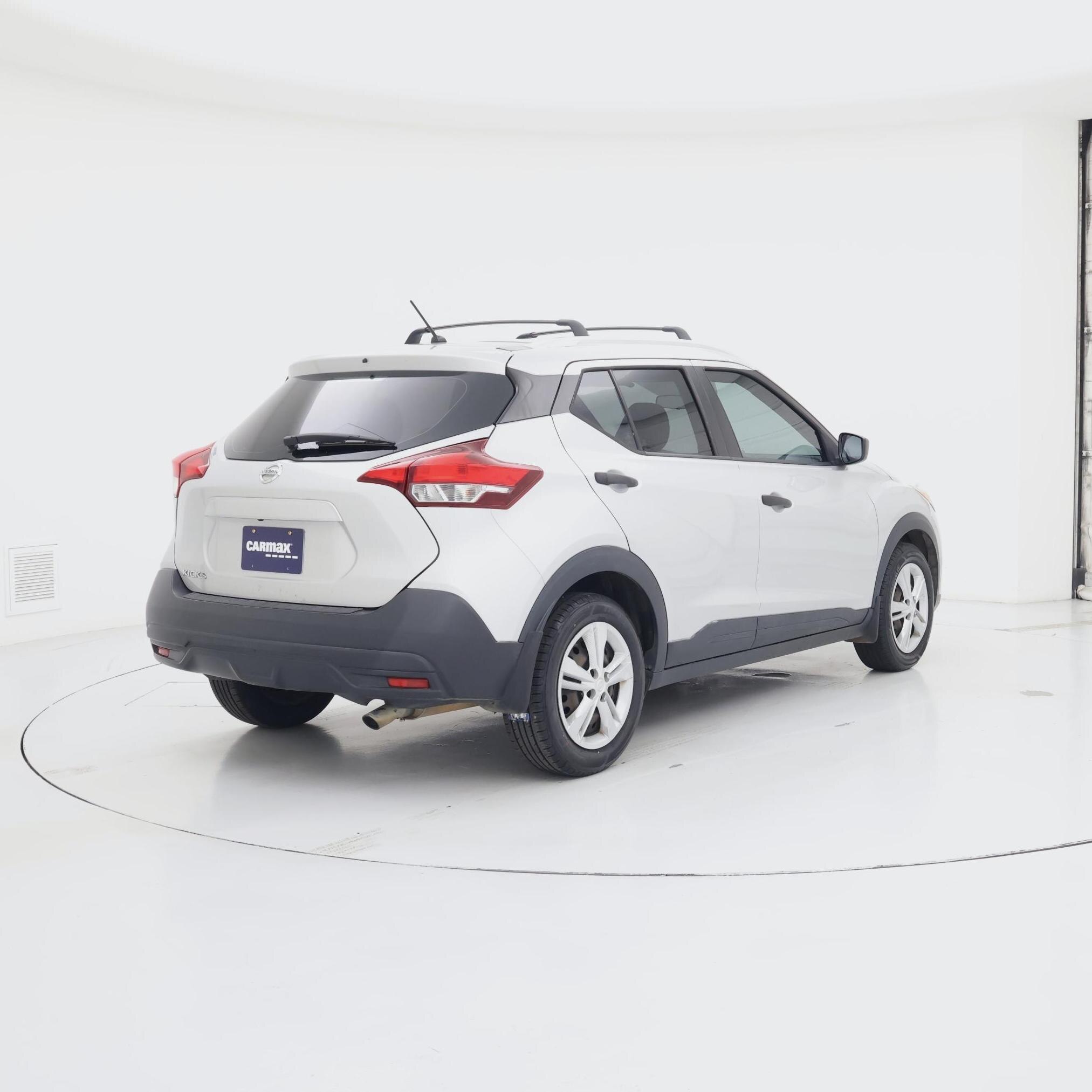 Thumbnail: 2019 Nissan Kicks - 8