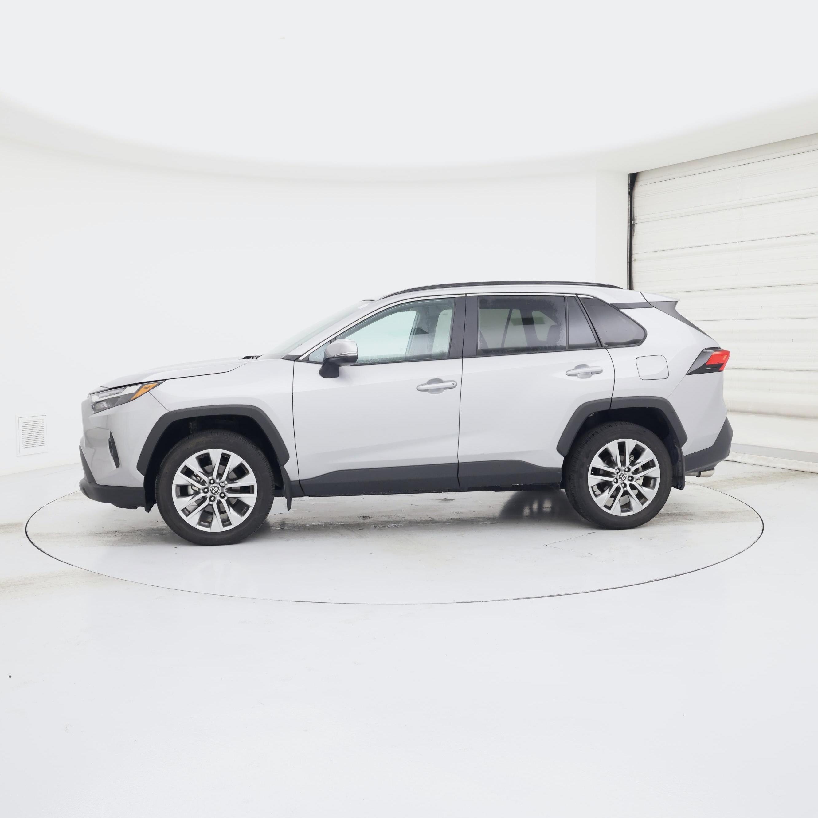 Thumbnail: 2024 Toyota RAV4 - 3