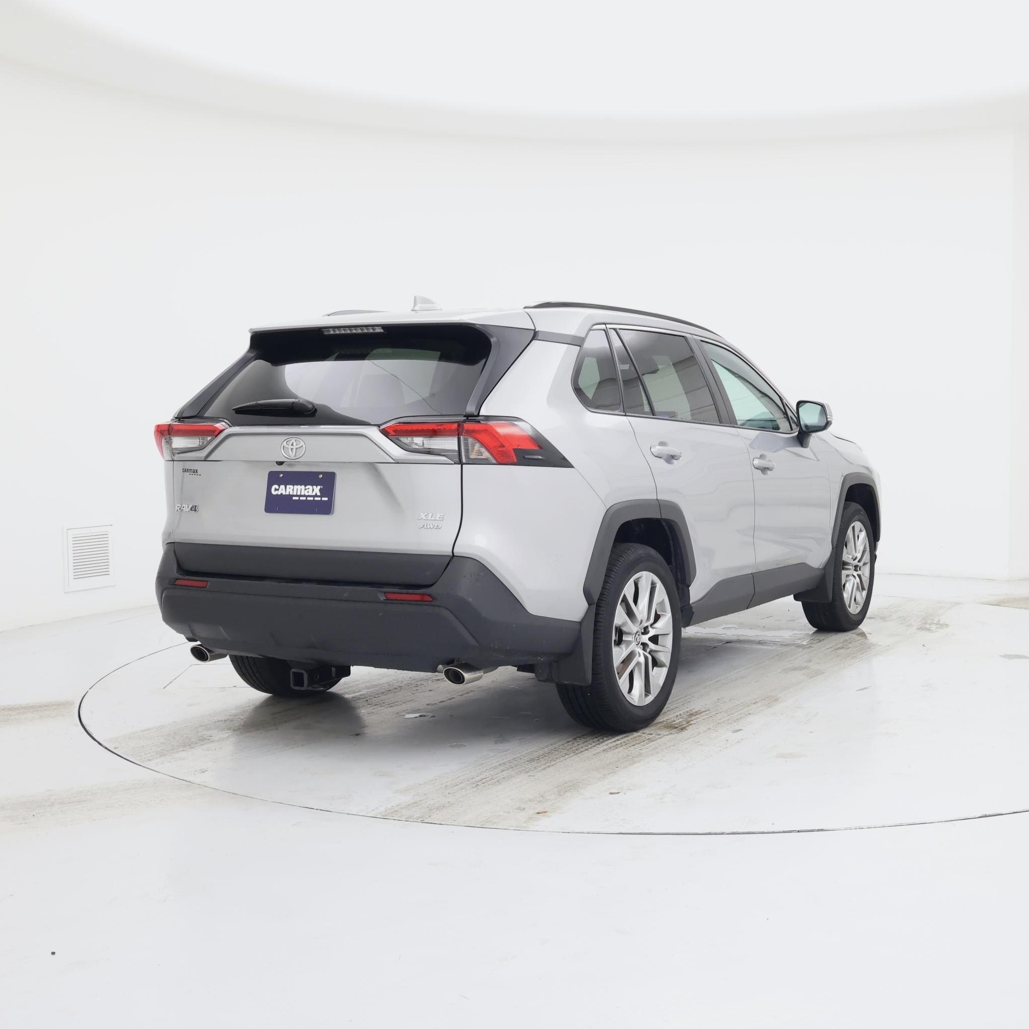 Thumbnail: 2024 Toyota RAV4 - 8