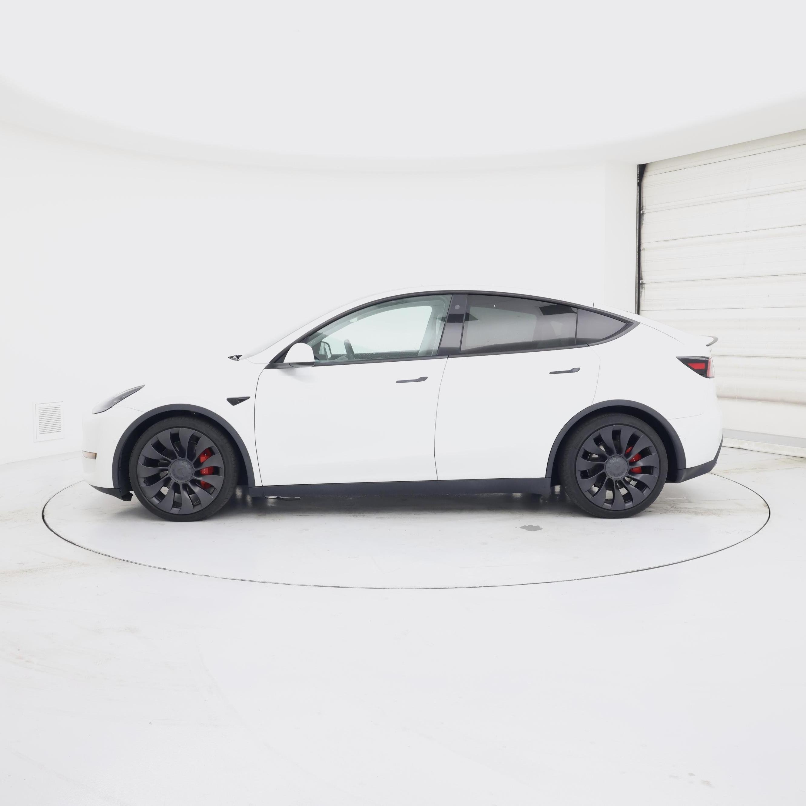 Thumbnail: 2022 Tesla Model Y - 3