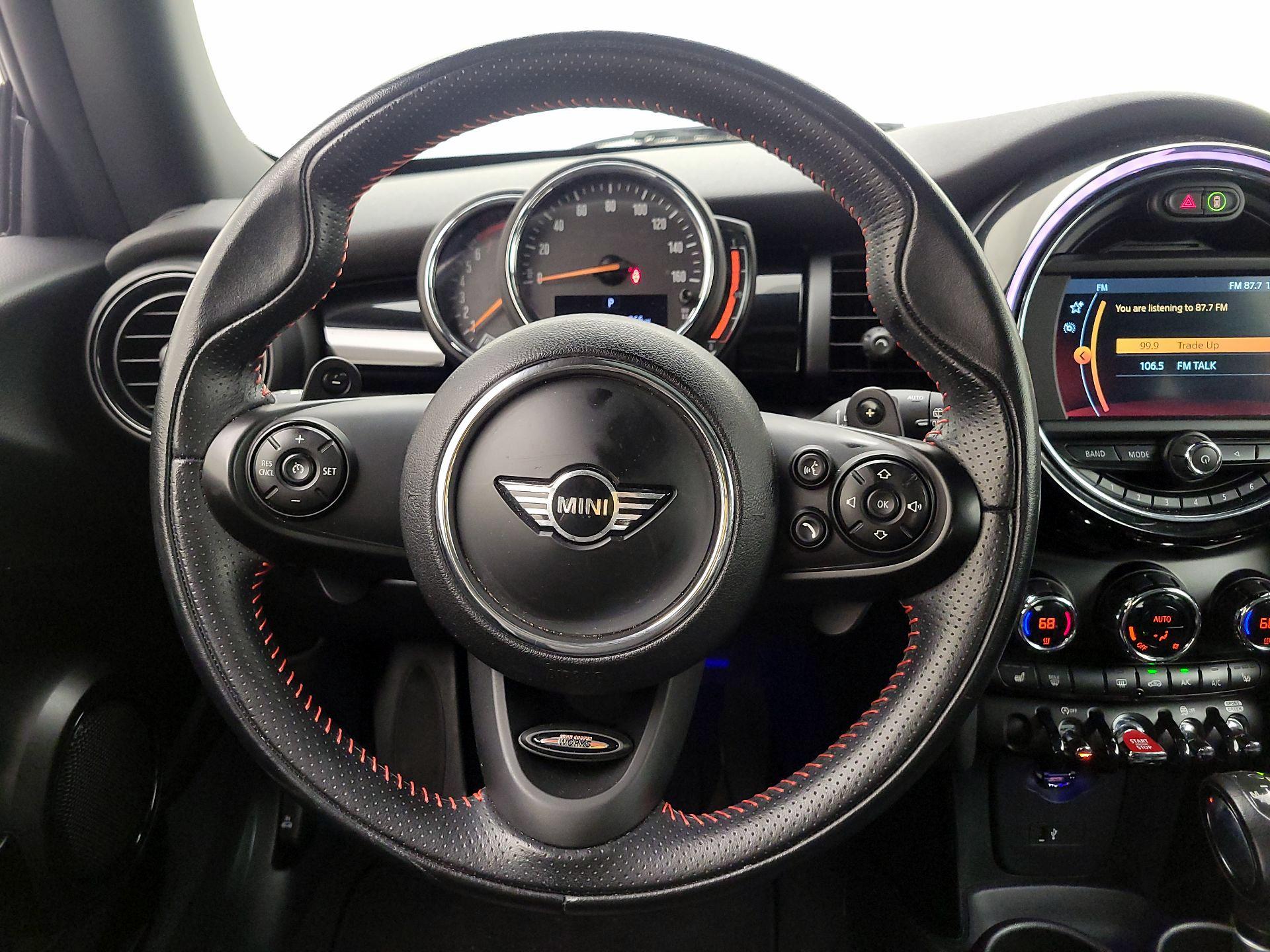 Thumbnail: 2019 MINI Cooper Hardtop - 10