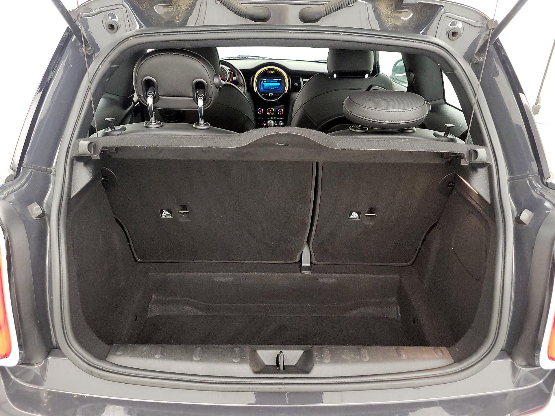 Thumbnail: 2019 MINI Cooper Hardtop - 20