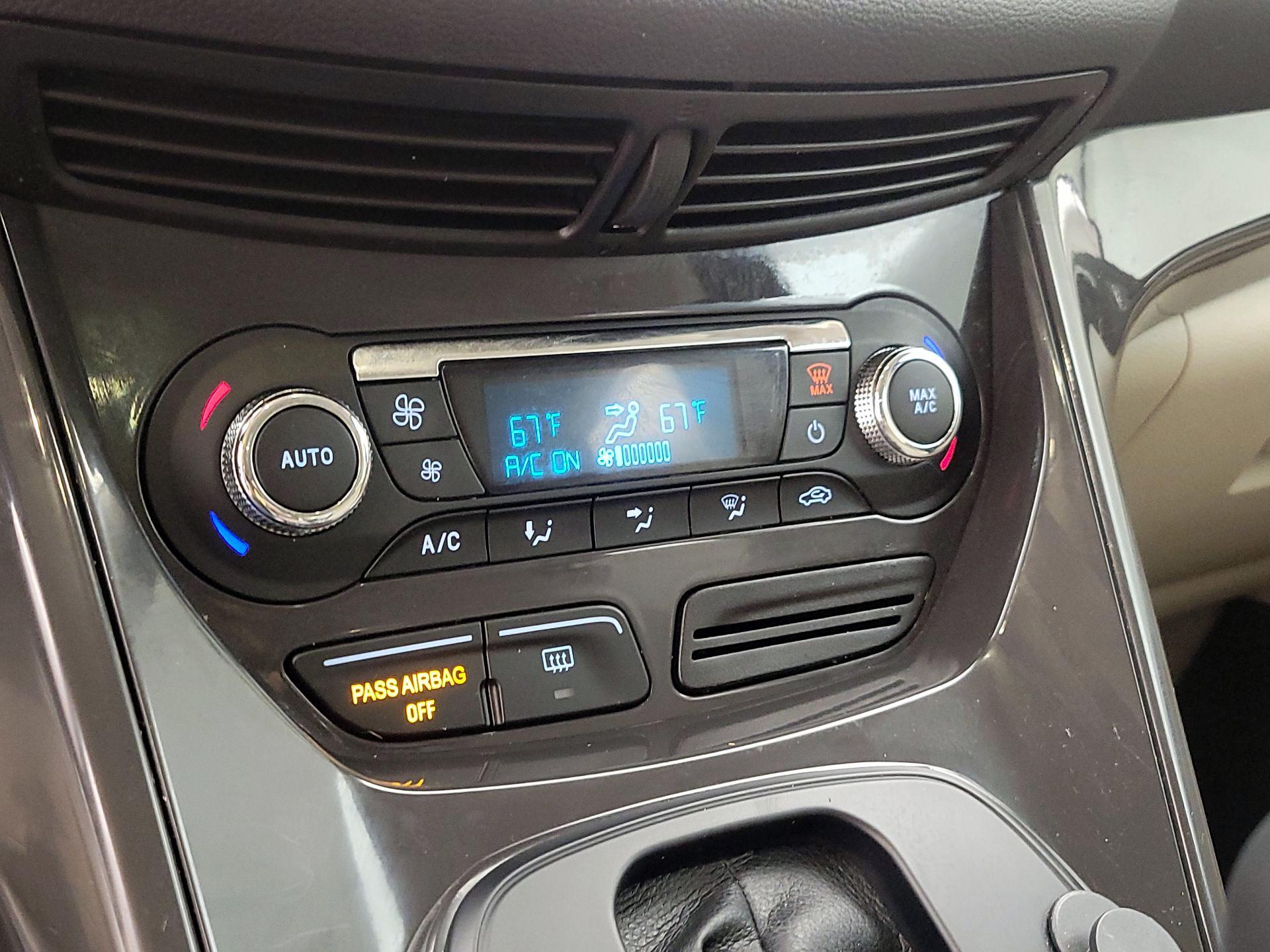 Thumbnail: 2016 Ford Escape - 16