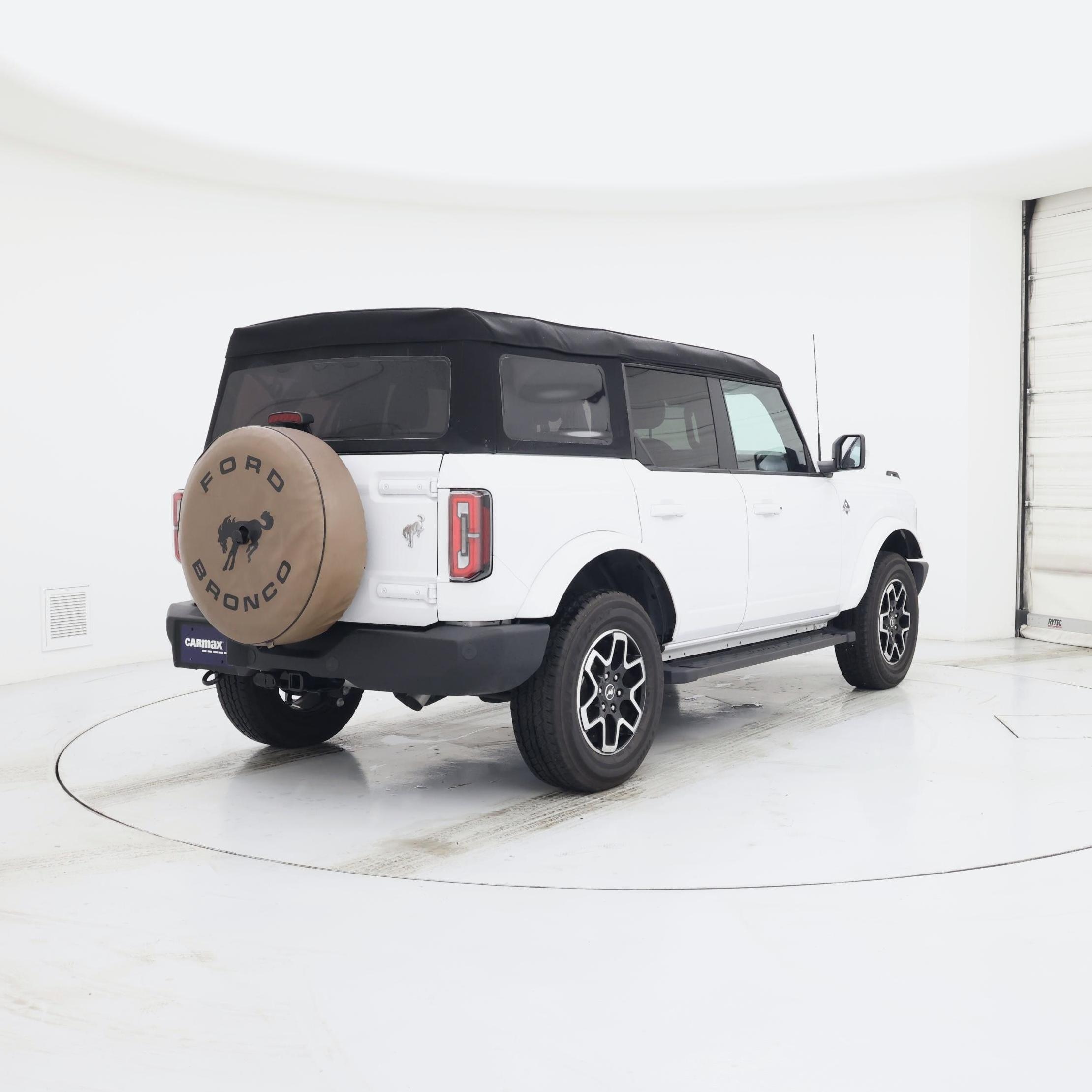 Thumbnail: 2023 Ford Bronco - 8
