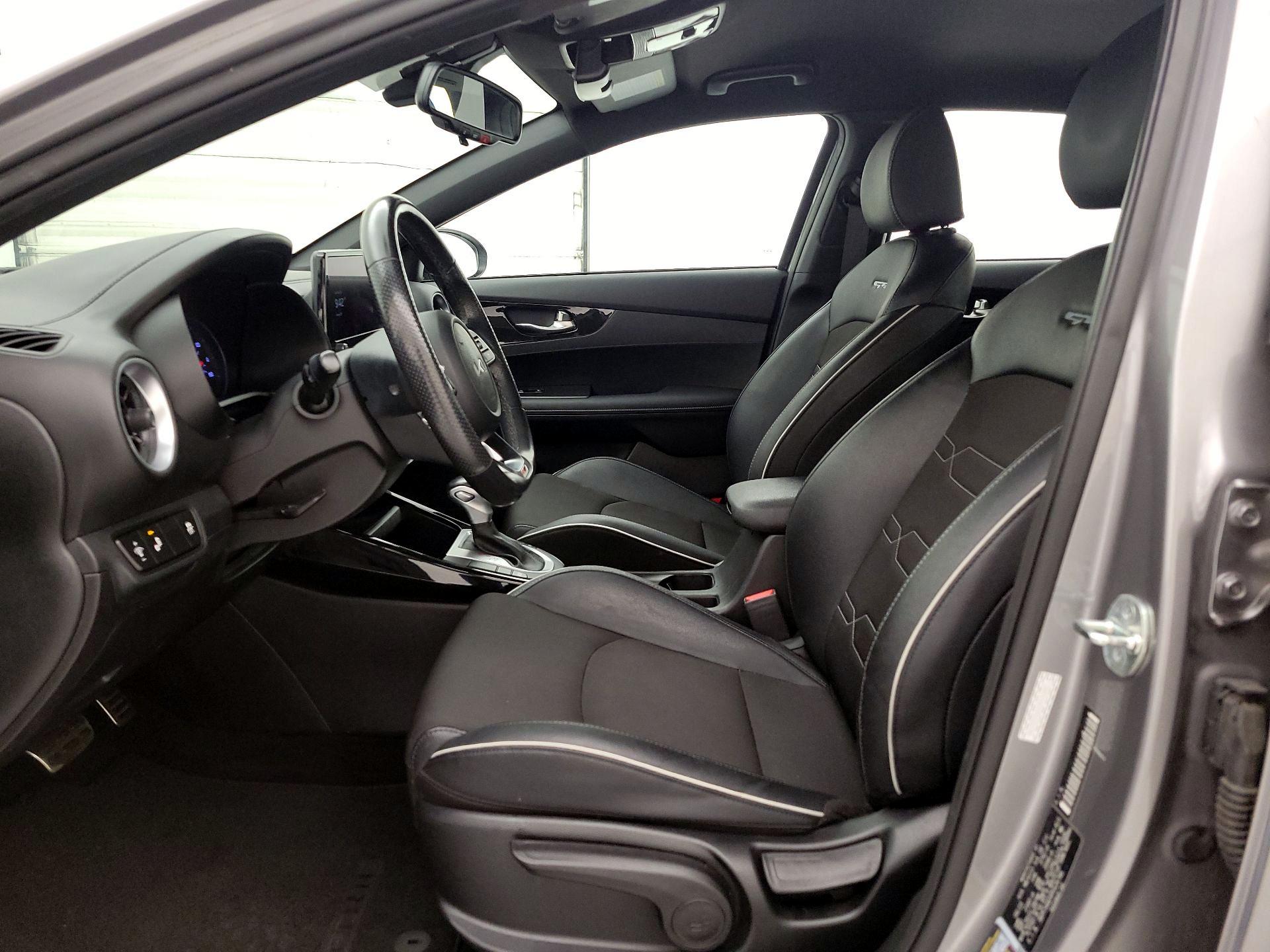 Thumbnail: 2023 Kia Forte - 11