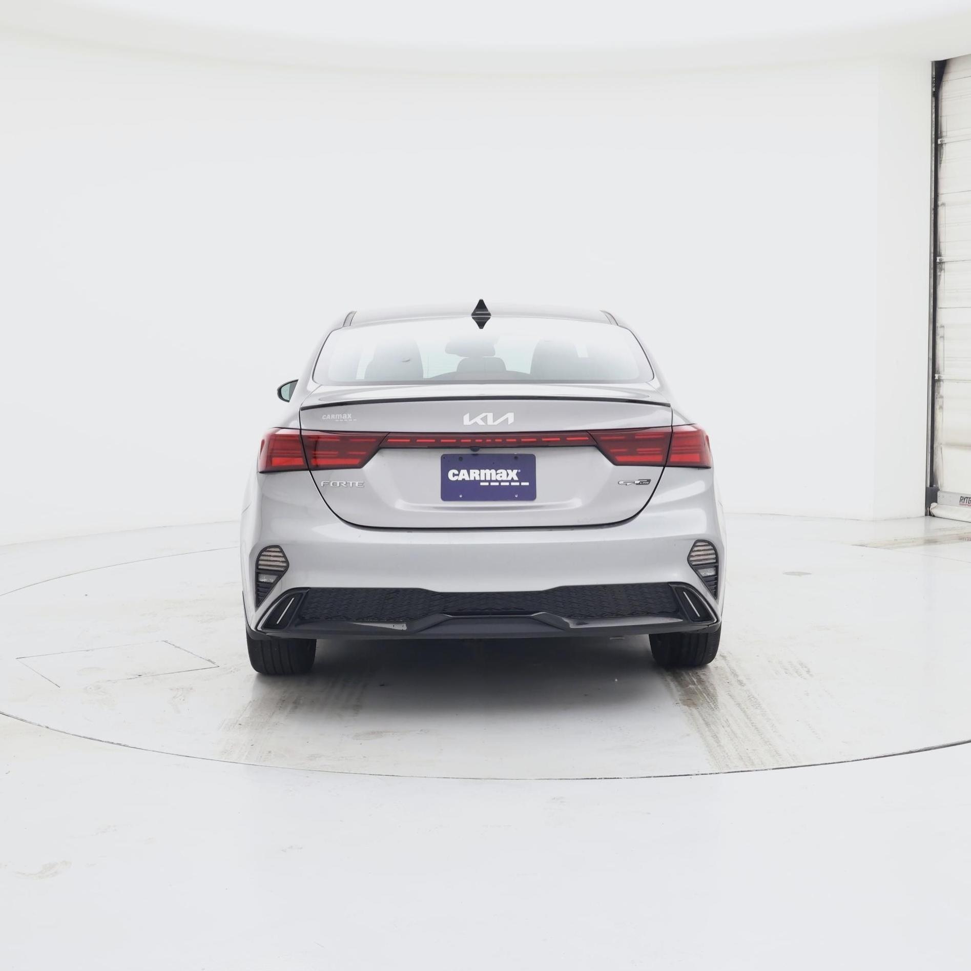 Thumbnail: 2023 Kia Forte - 6