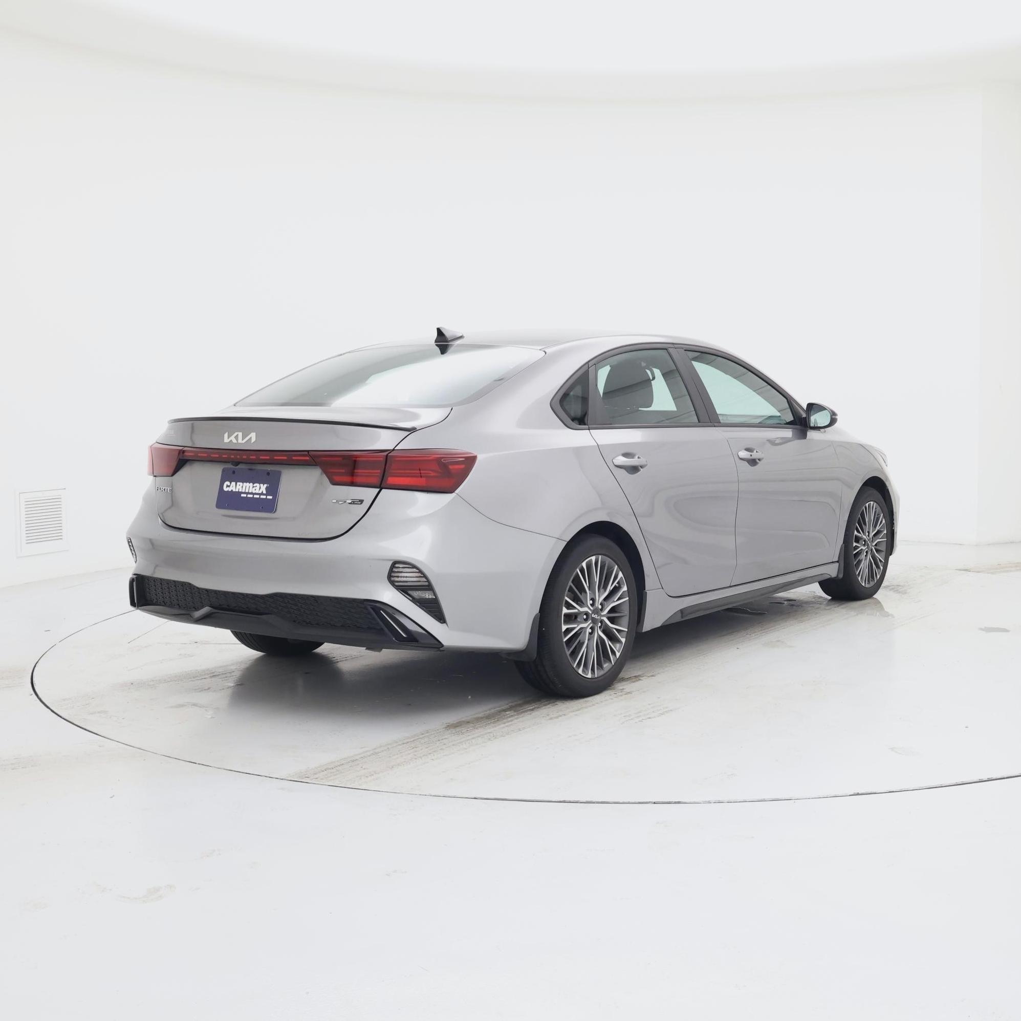 Thumbnail: 2023 Kia Forte - 8