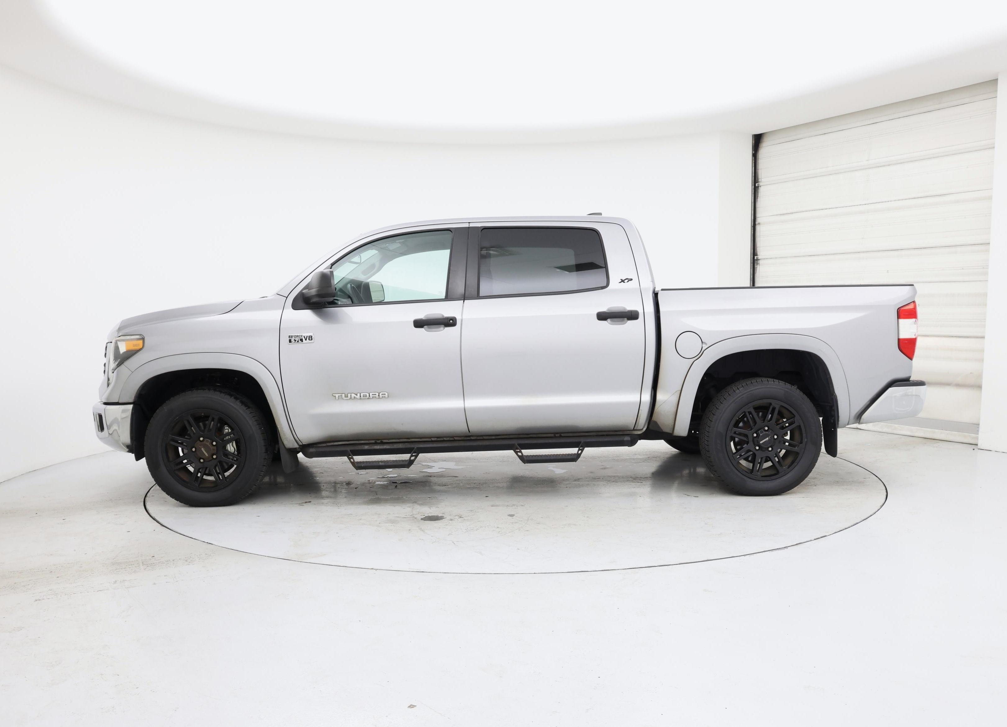 Thumbnail: 2021 Toyota Tundra - 3