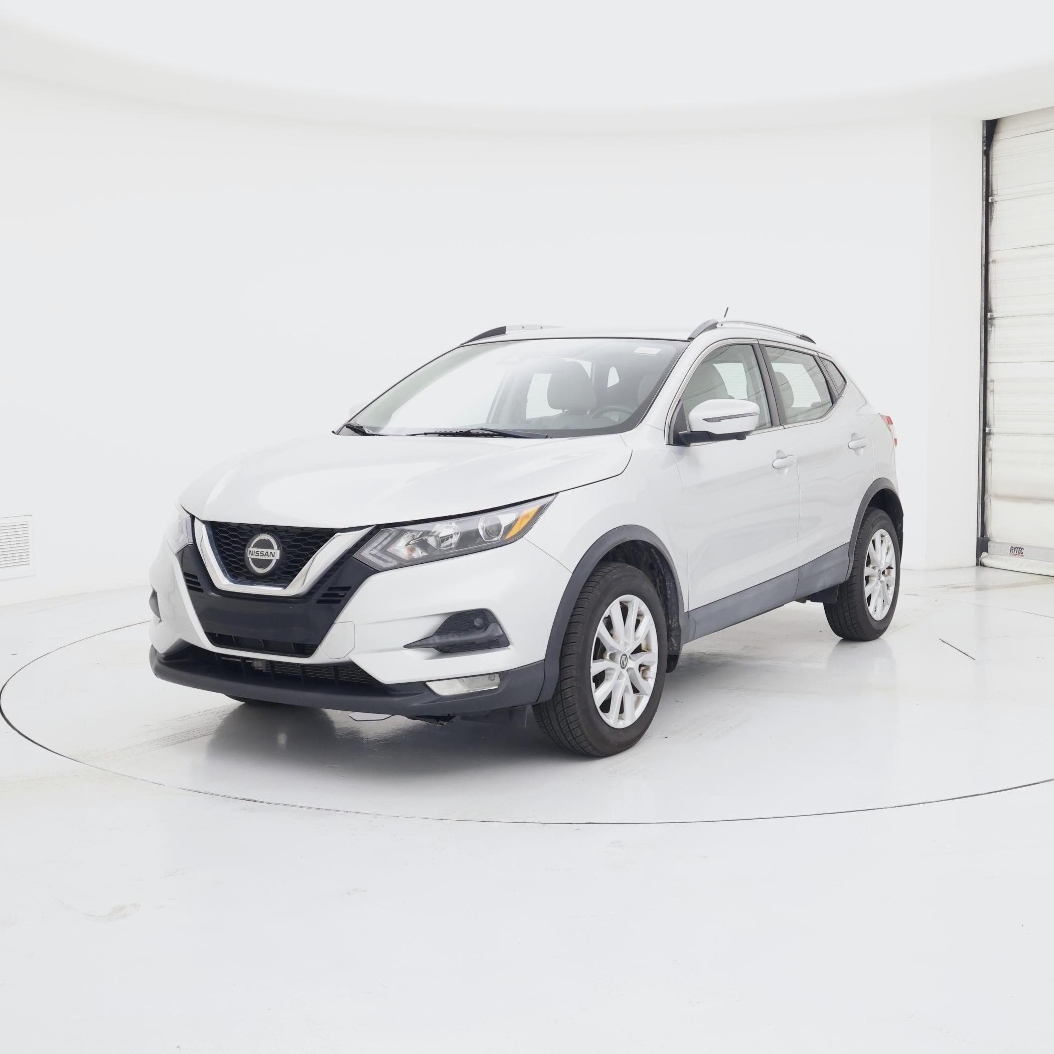 Thumbnail: 2020 Nissan Rogue Sport - 4