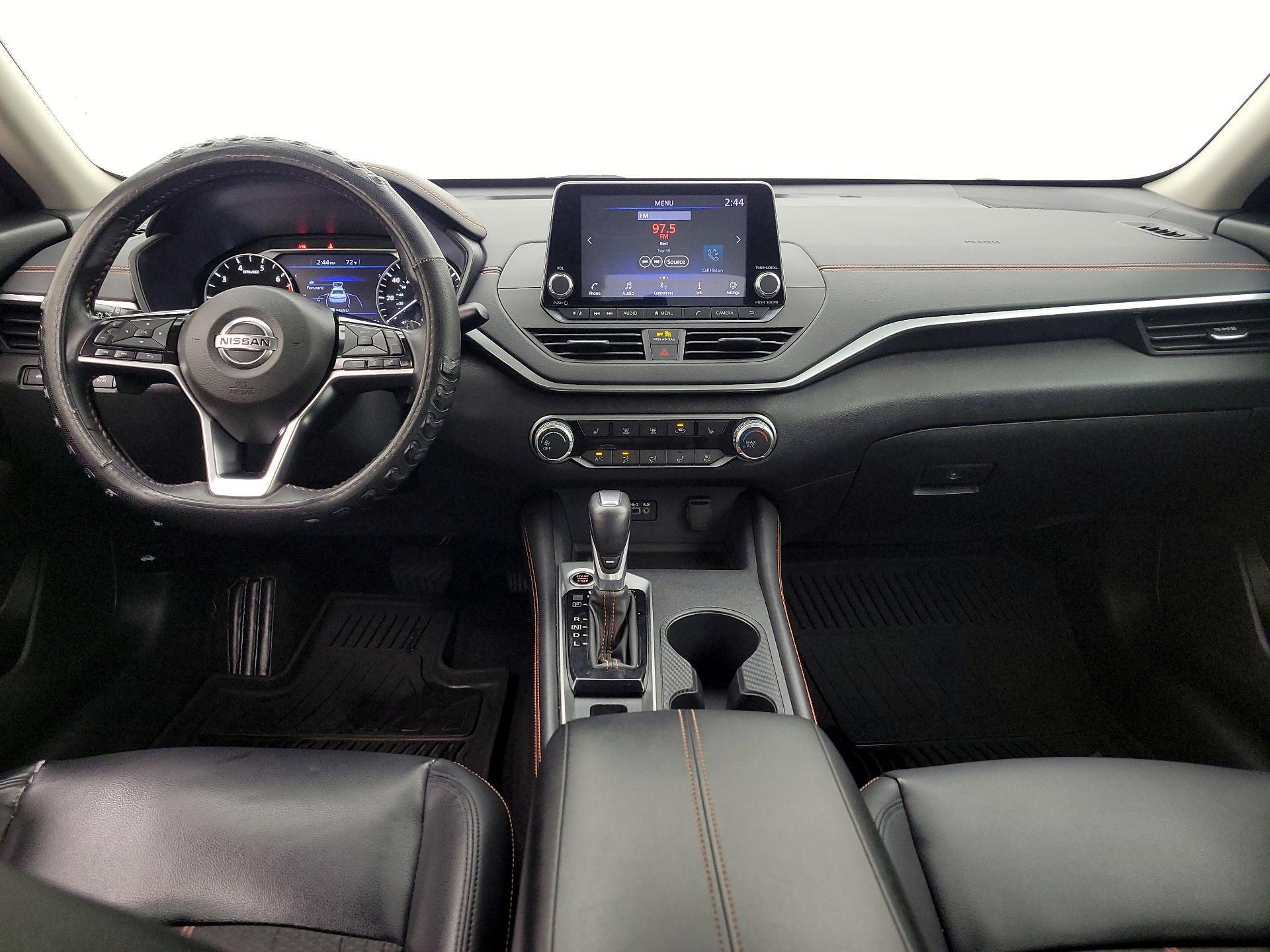 Thumbnail: 2019 Nissan Altima - 9