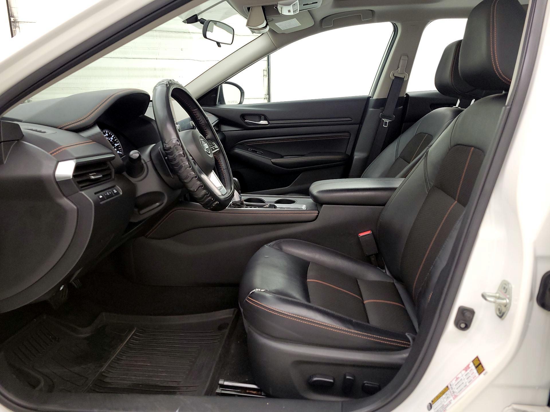 Thumbnail: 2019 Nissan Altima - 11