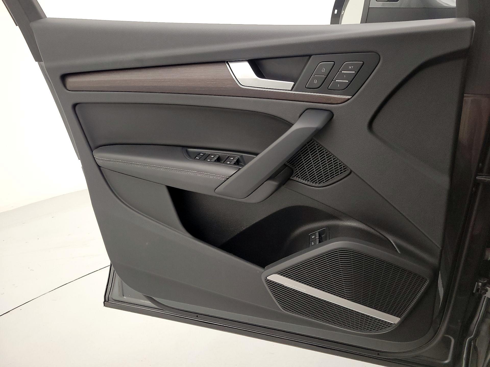 Thumbnail: 2021 Audi Q5 - 12