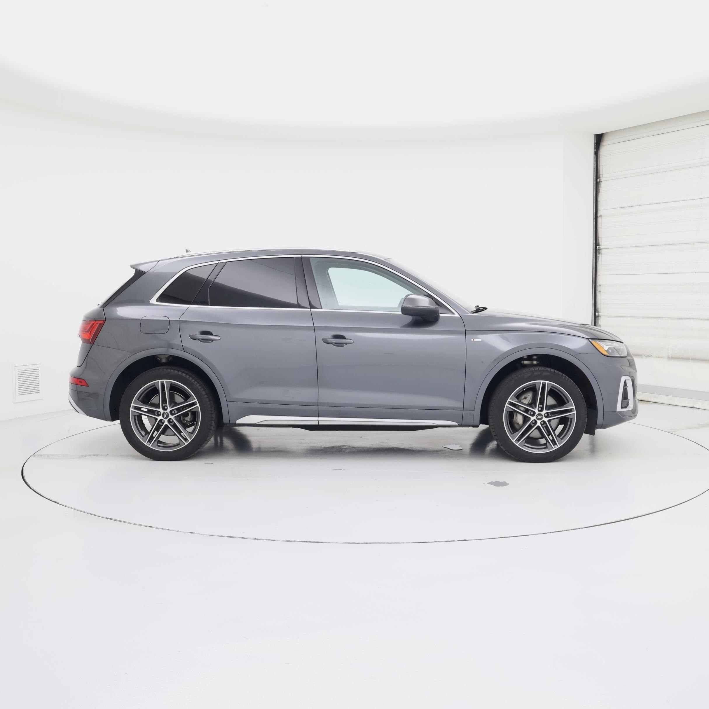 Thumbnail: 2021 Audi Q5 - 7