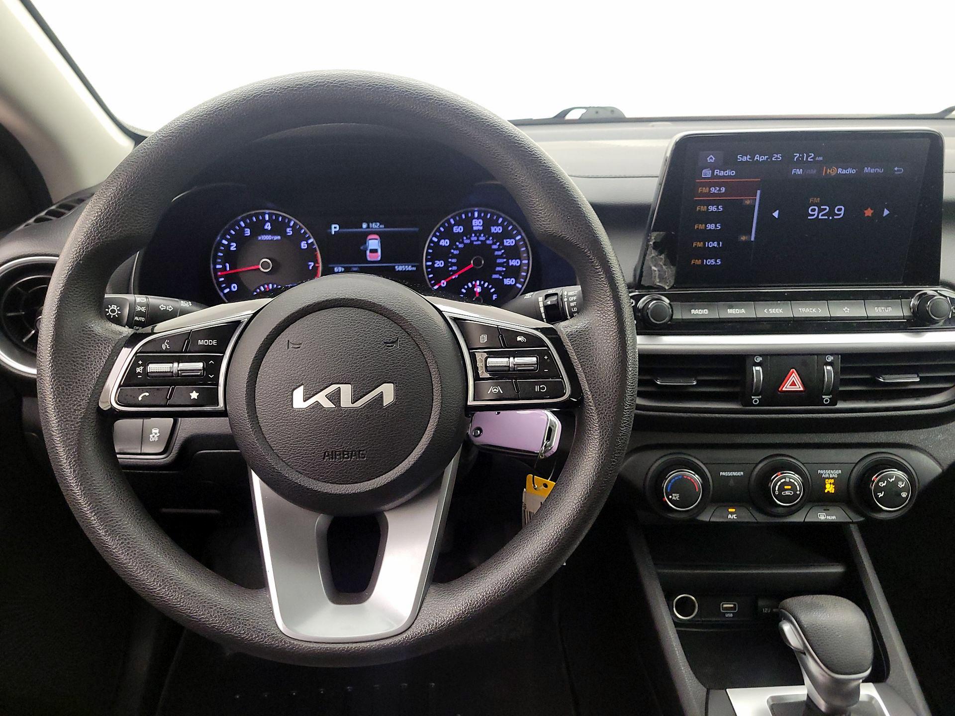 Thumbnail: 2022 Kia Forte - 10