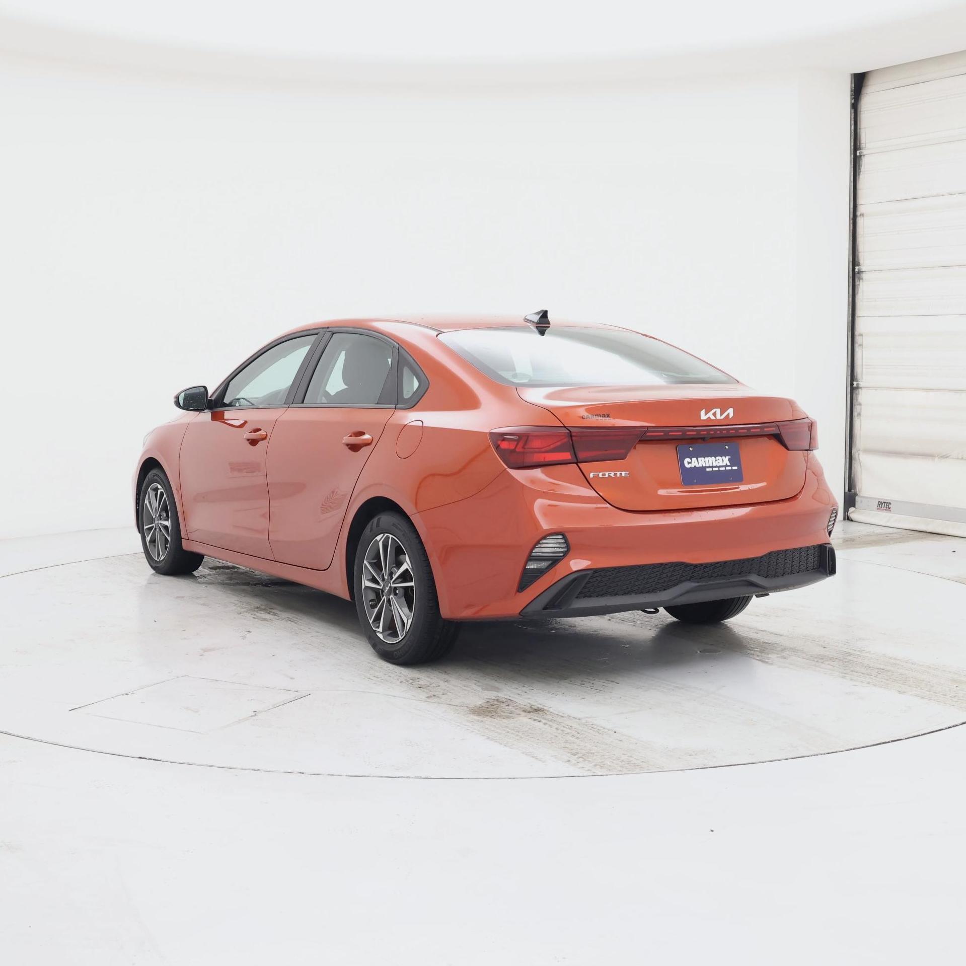 Thumbnail: 2022 Kia Forte - 2