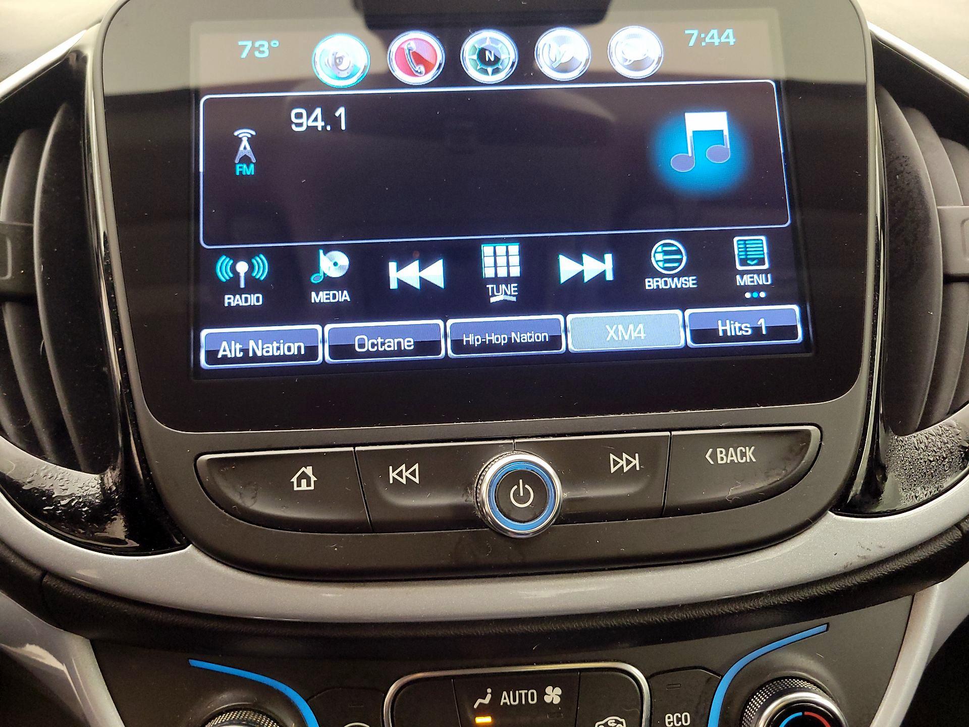 Thumbnail: 2017 Chevrolet Volt - 15