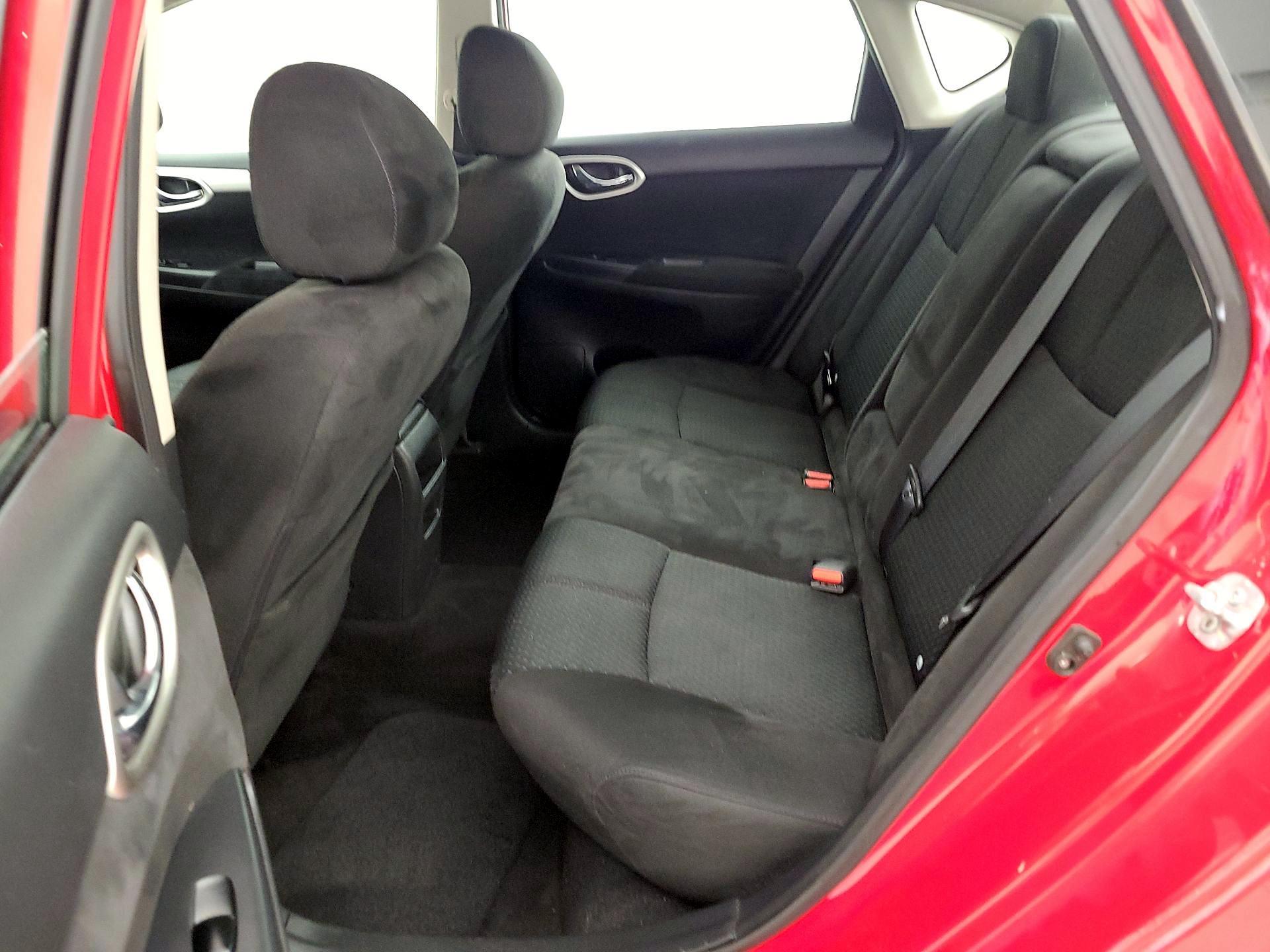 Thumbnail: 2015 Nissan Sentra - 19