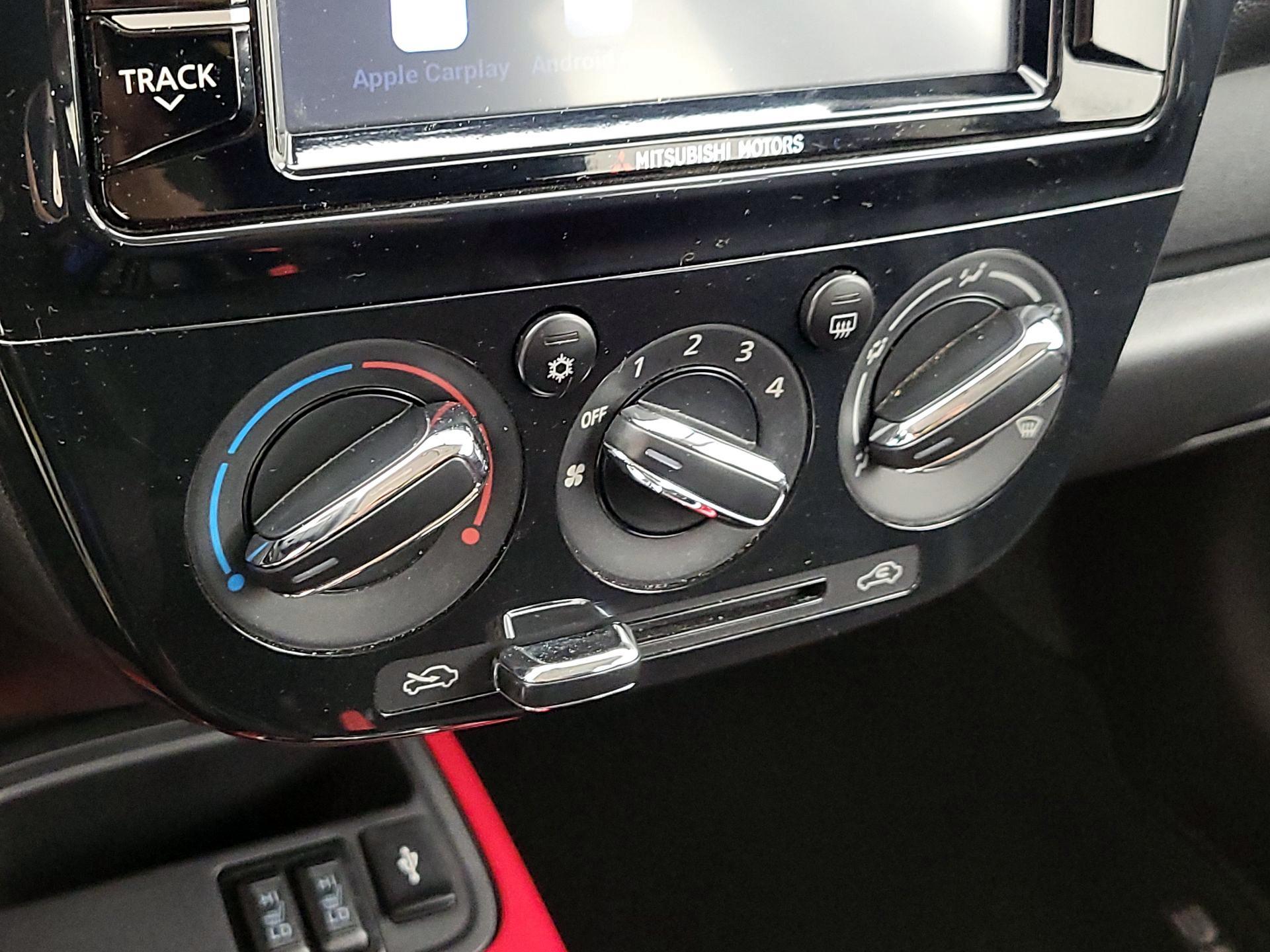 Thumbnail: 2019 Mitsubishi Mirage - 16