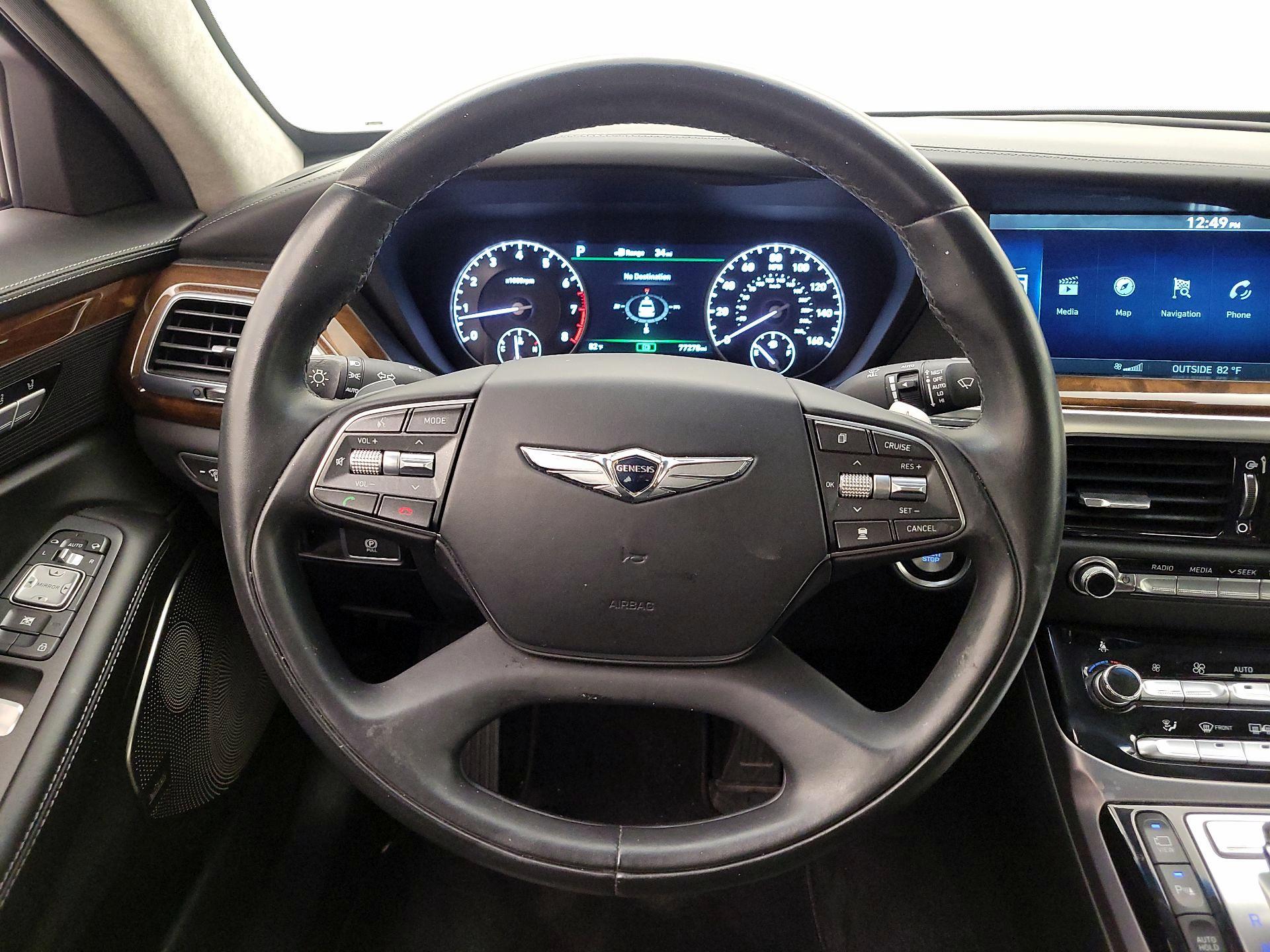 Thumbnail: 2018 Genesis G90 - 10