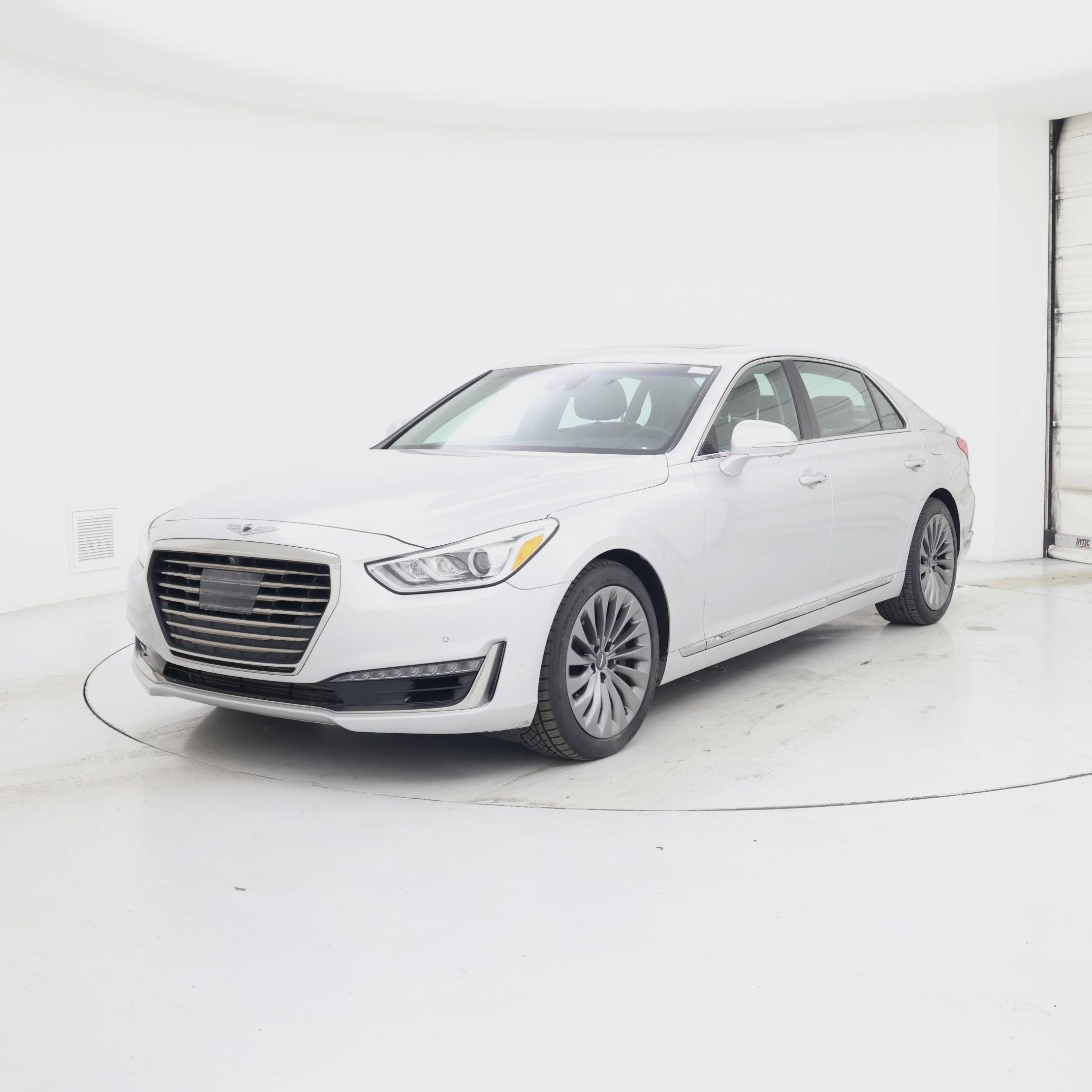 Thumbnail: 2018 Genesis G90 - 4