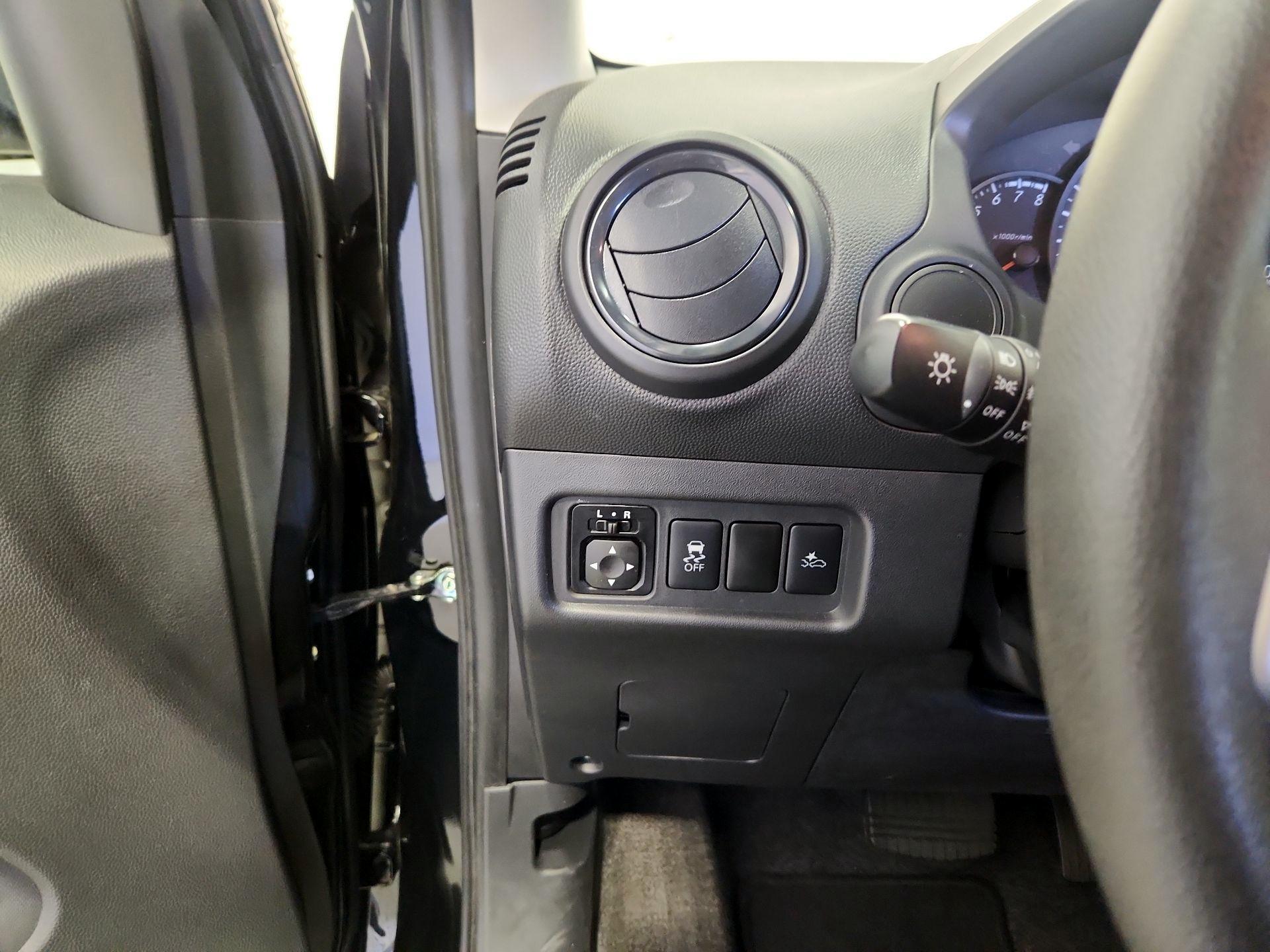 Thumbnail: 2023 Mitsubishi Mirage - 13