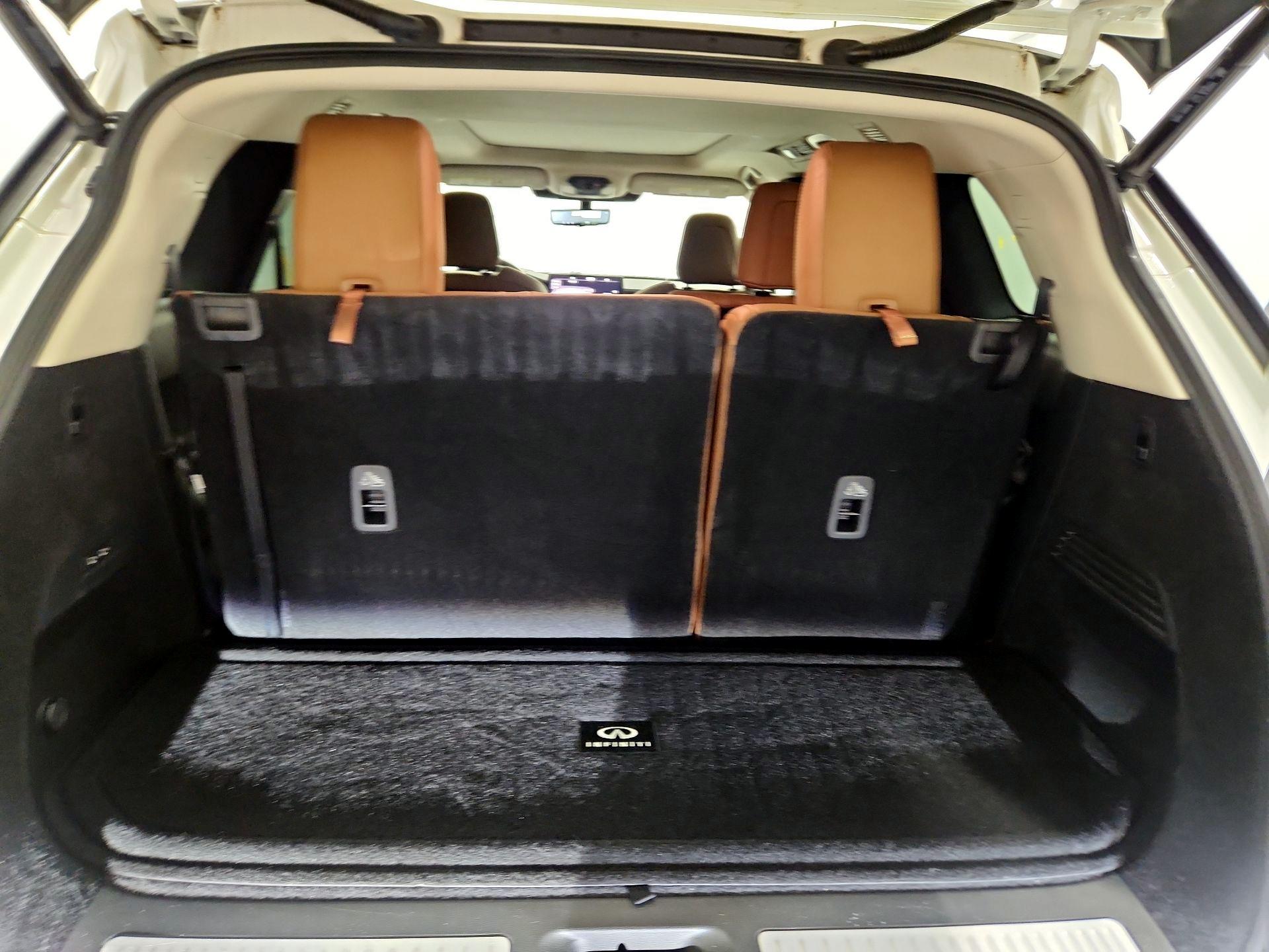 Thumbnail: 2023 INFINITI QX60 - 20