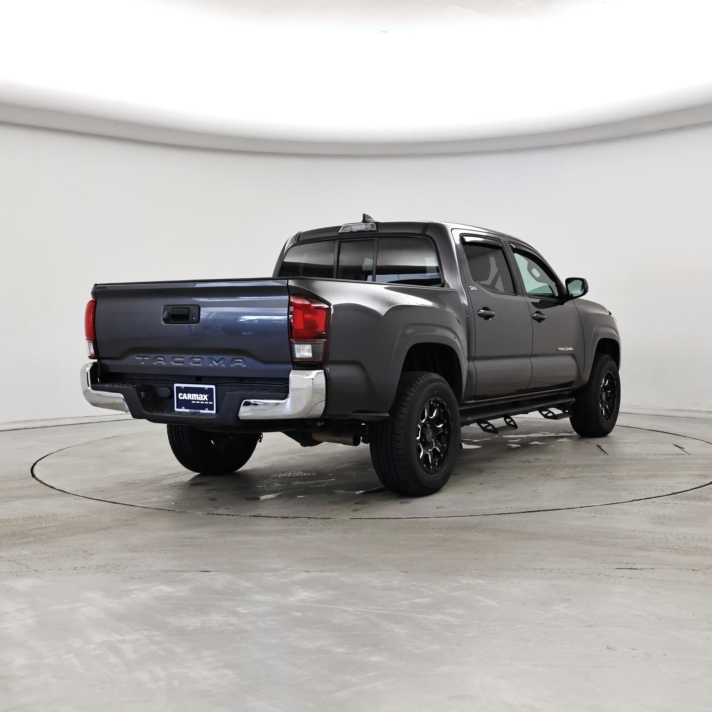 Thumbnail: 2019 Toyota Tacoma - 8