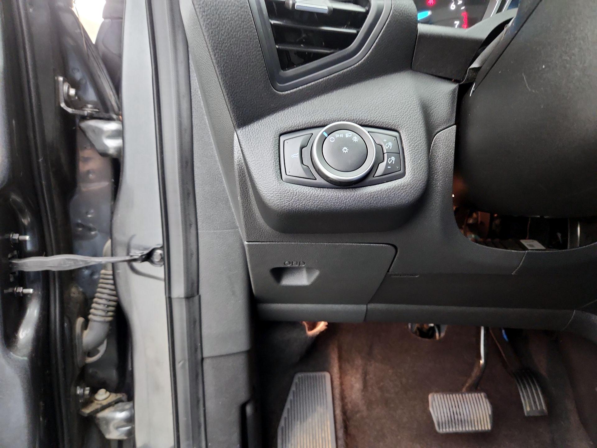 Thumbnail: 2019 Ford Escape - 13