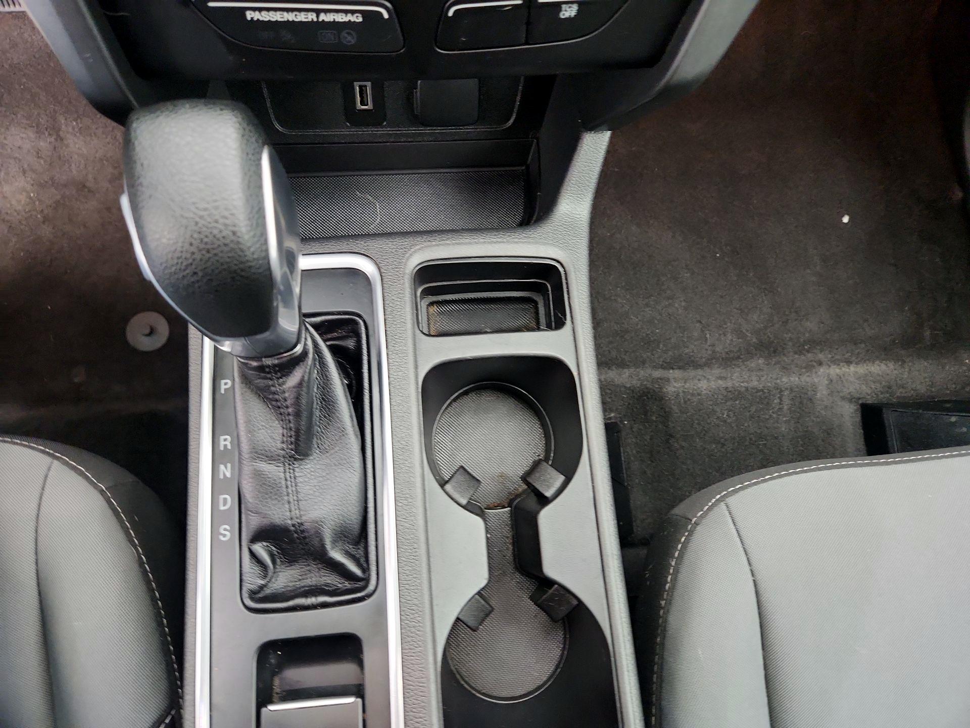 Thumbnail: 2019 Ford Escape - 17