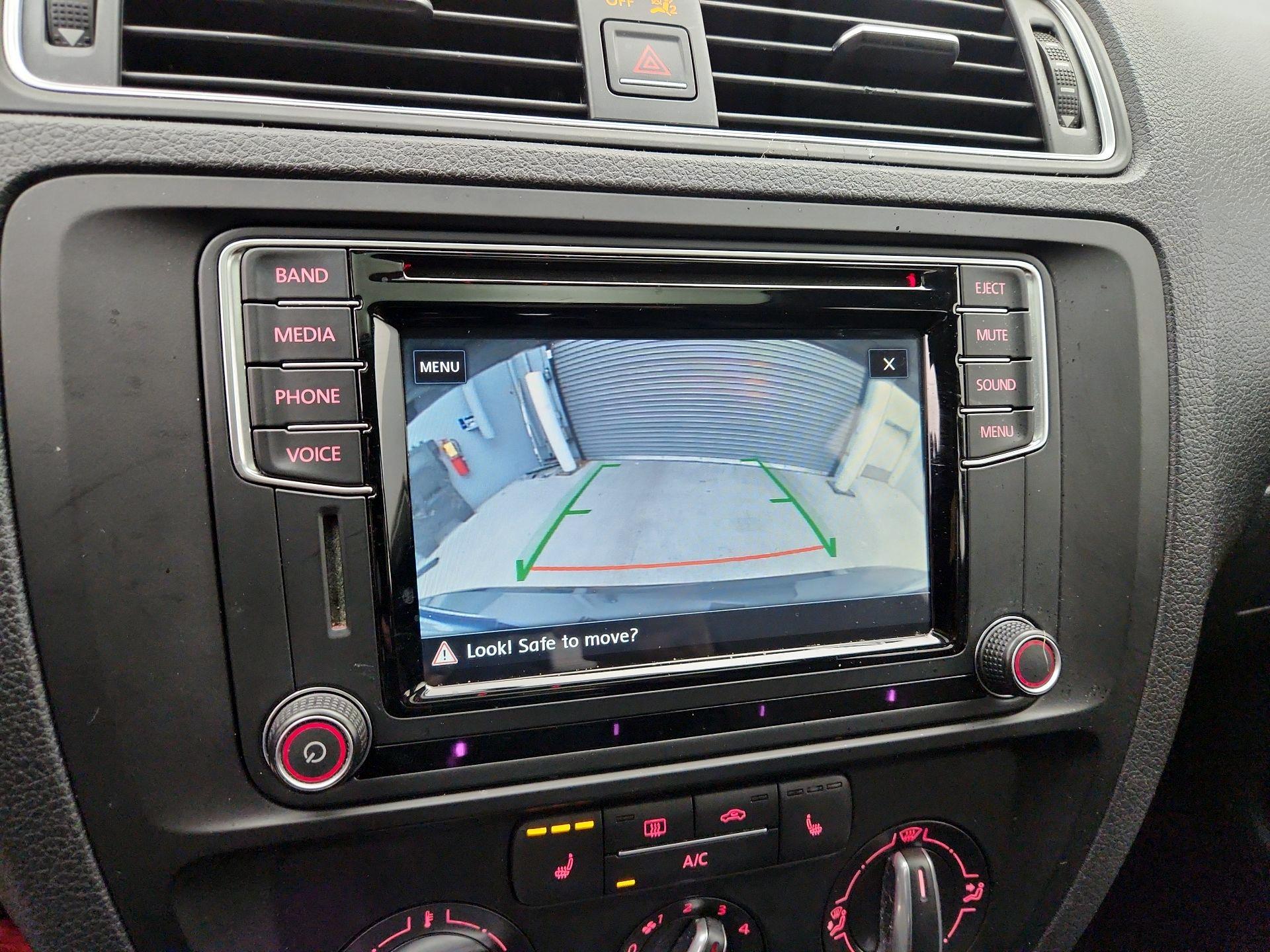 Thumbnail: 2017 Volkswagen Jetta - 14