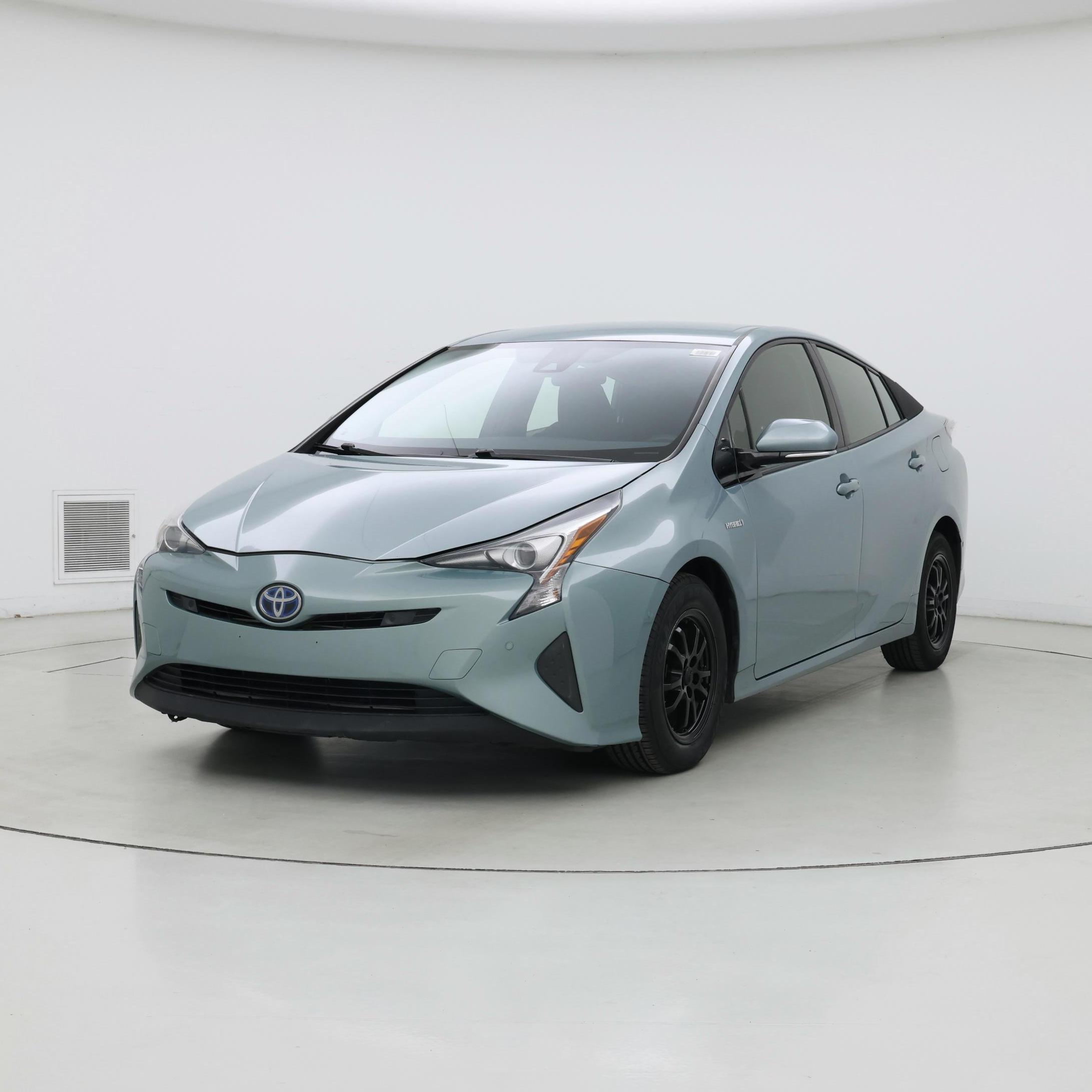 Thumbnail: 2018 Toyota Prius - 4