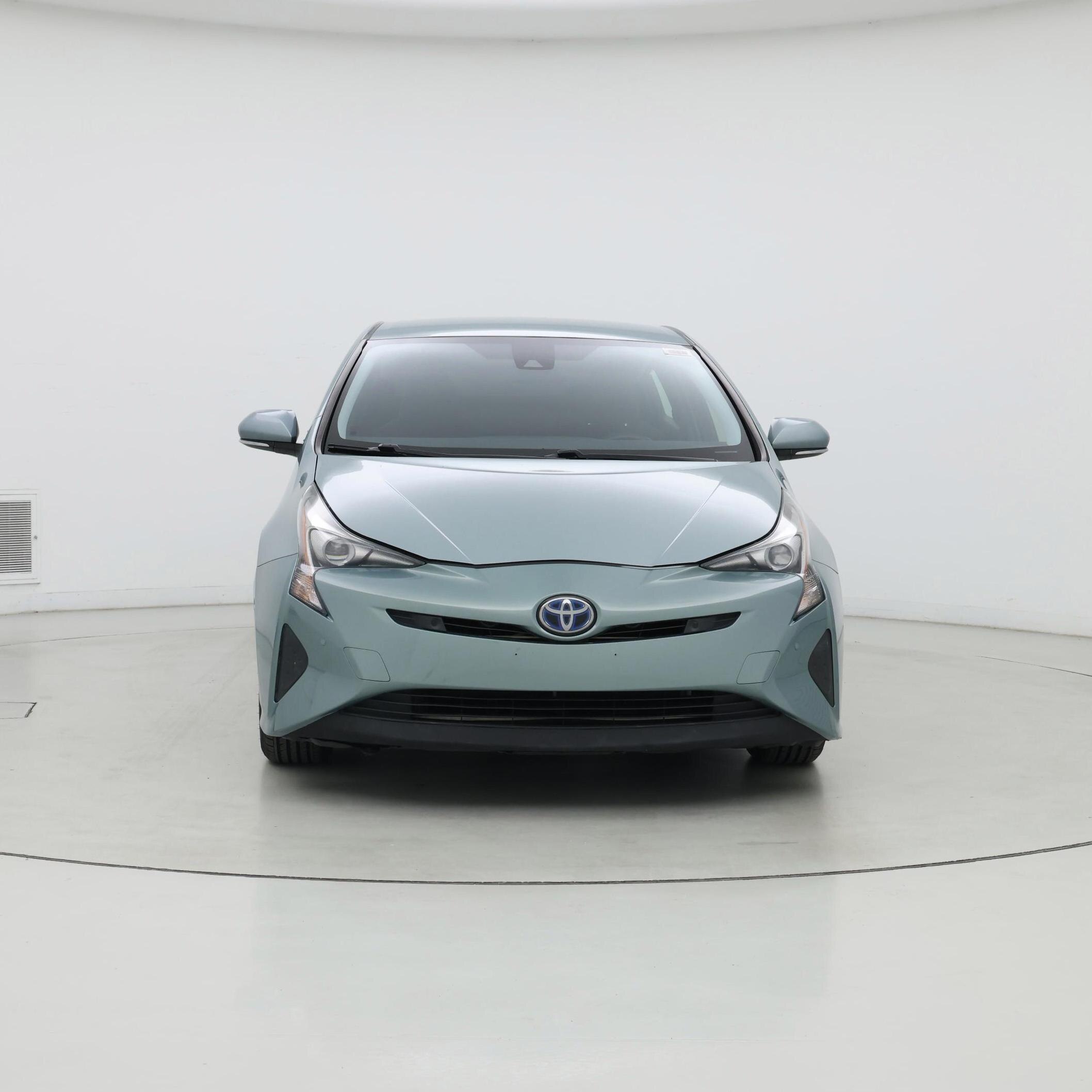 Thumbnail: 2018 Toyota Prius - 5
