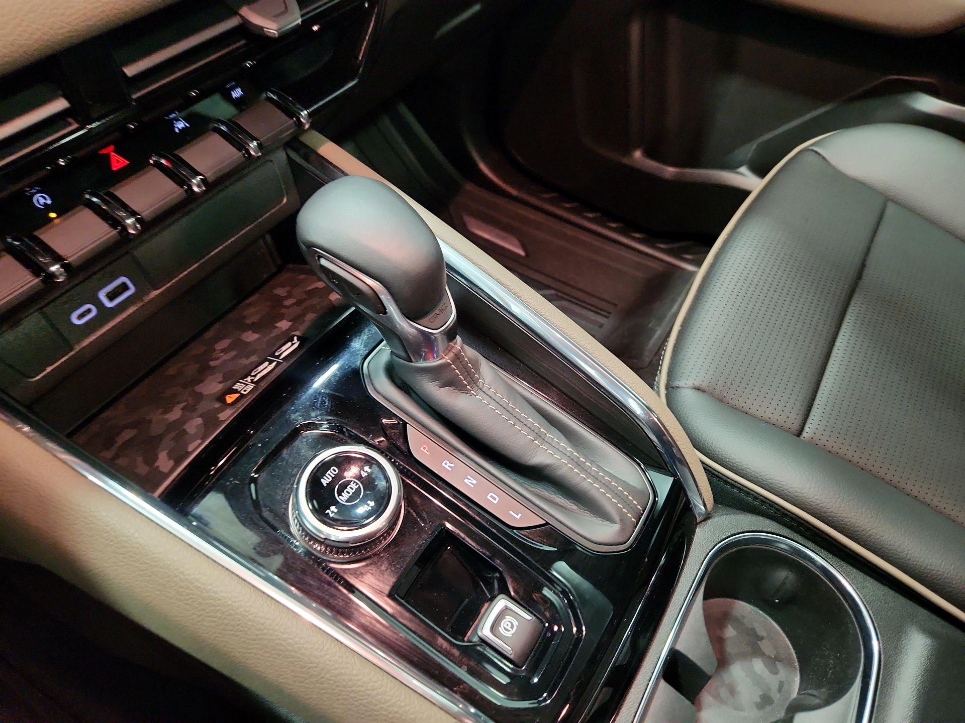 Thumbnail: 2023 GMC Canyon - 18