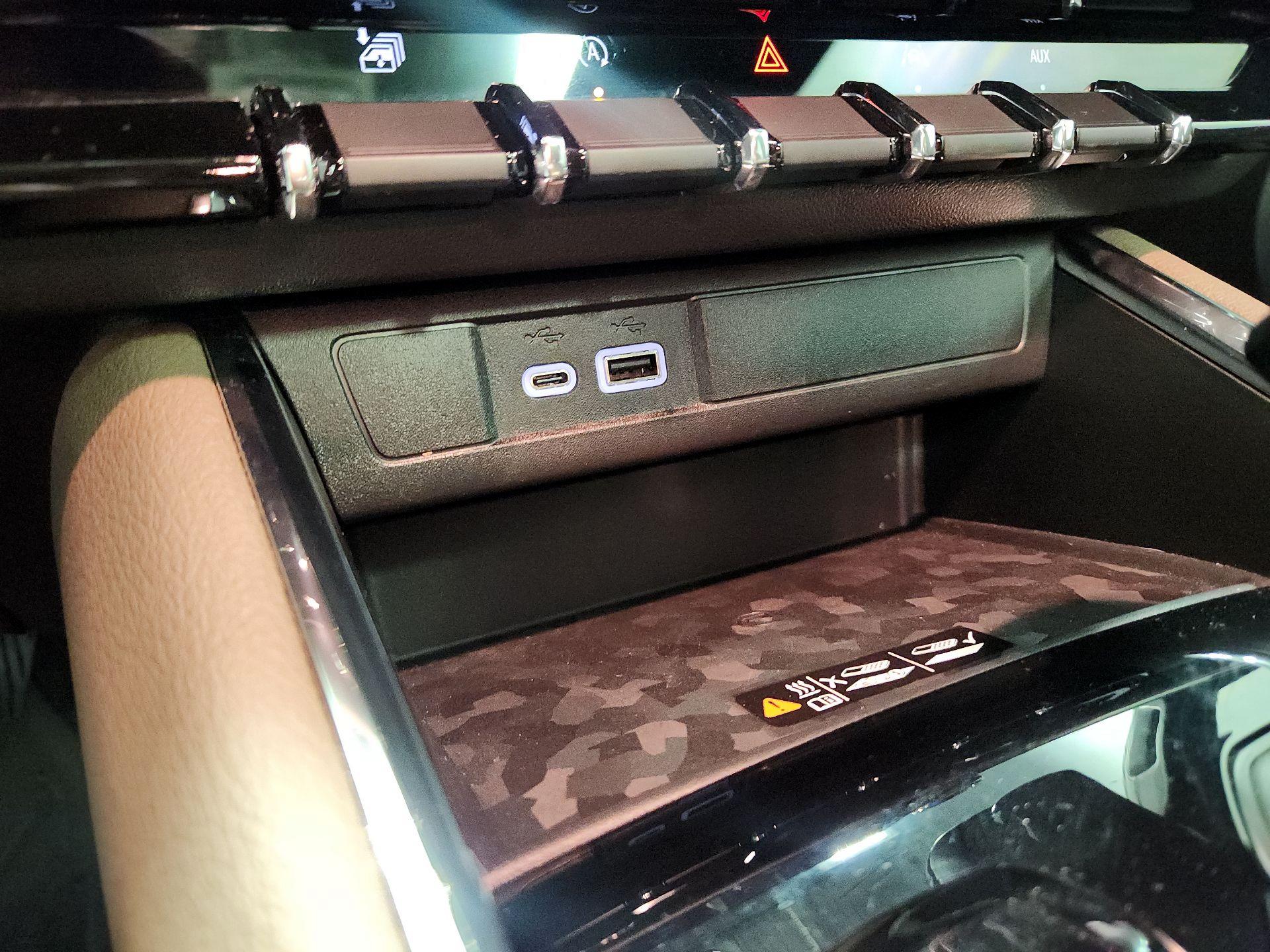 Thumbnail: 2023 GMC Canyon - 19