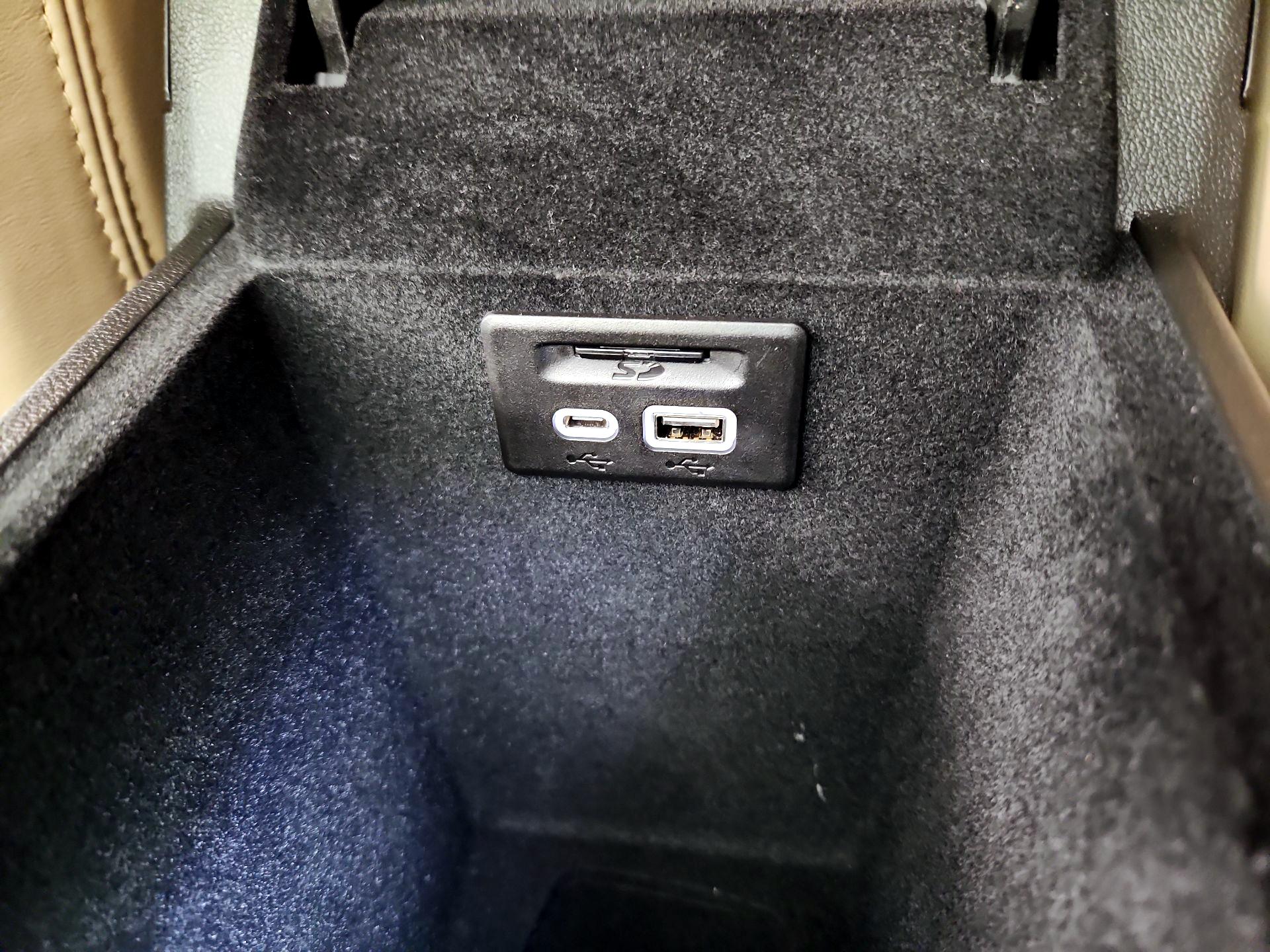 Thumbnail: 2020 Cadillac XT6 - 19