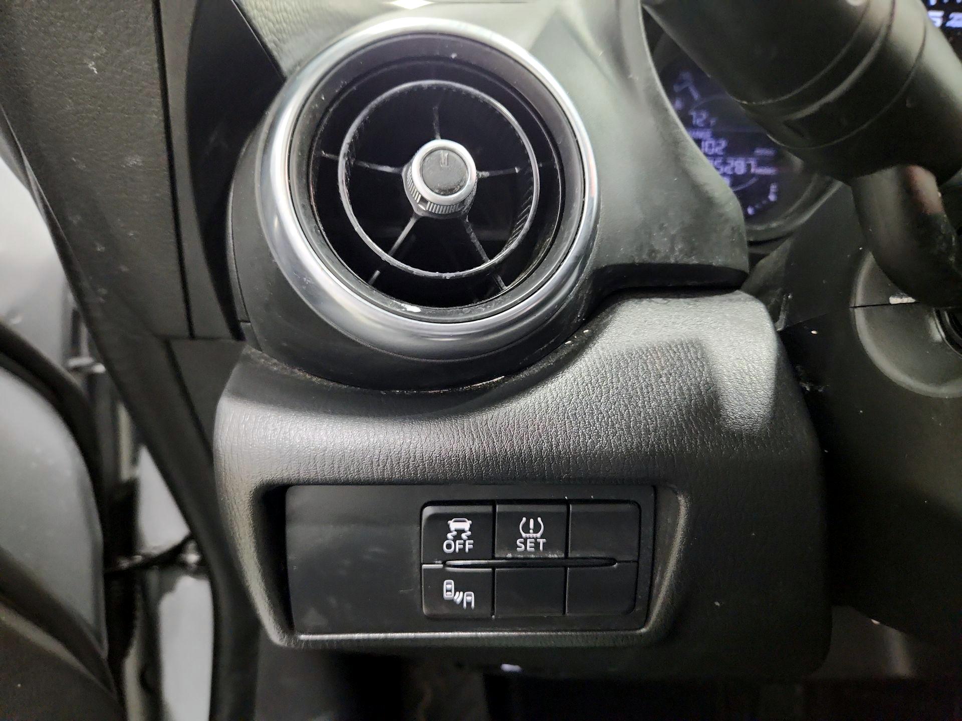 Thumbnail: 2020 Fiat 124 Spider - 13