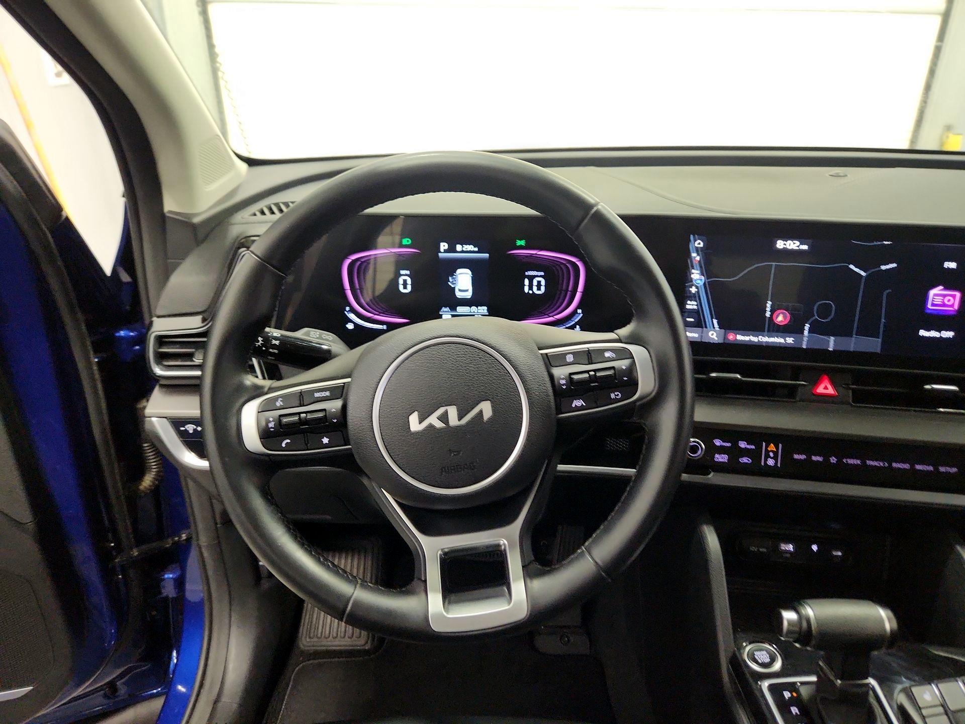 Thumbnail: 2023 Kia Sportage - 10