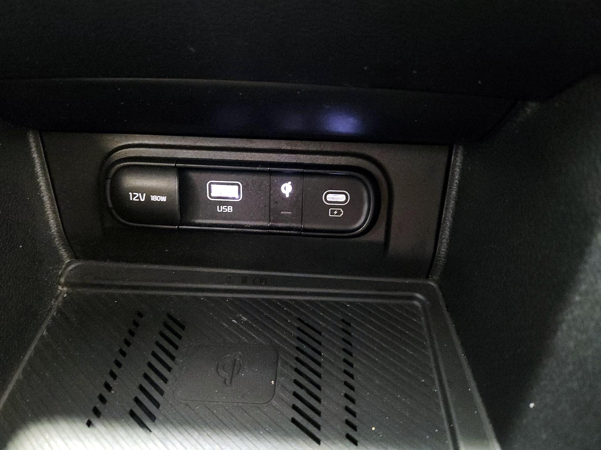 Thumbnail: 2023 Kia Sportage - 19