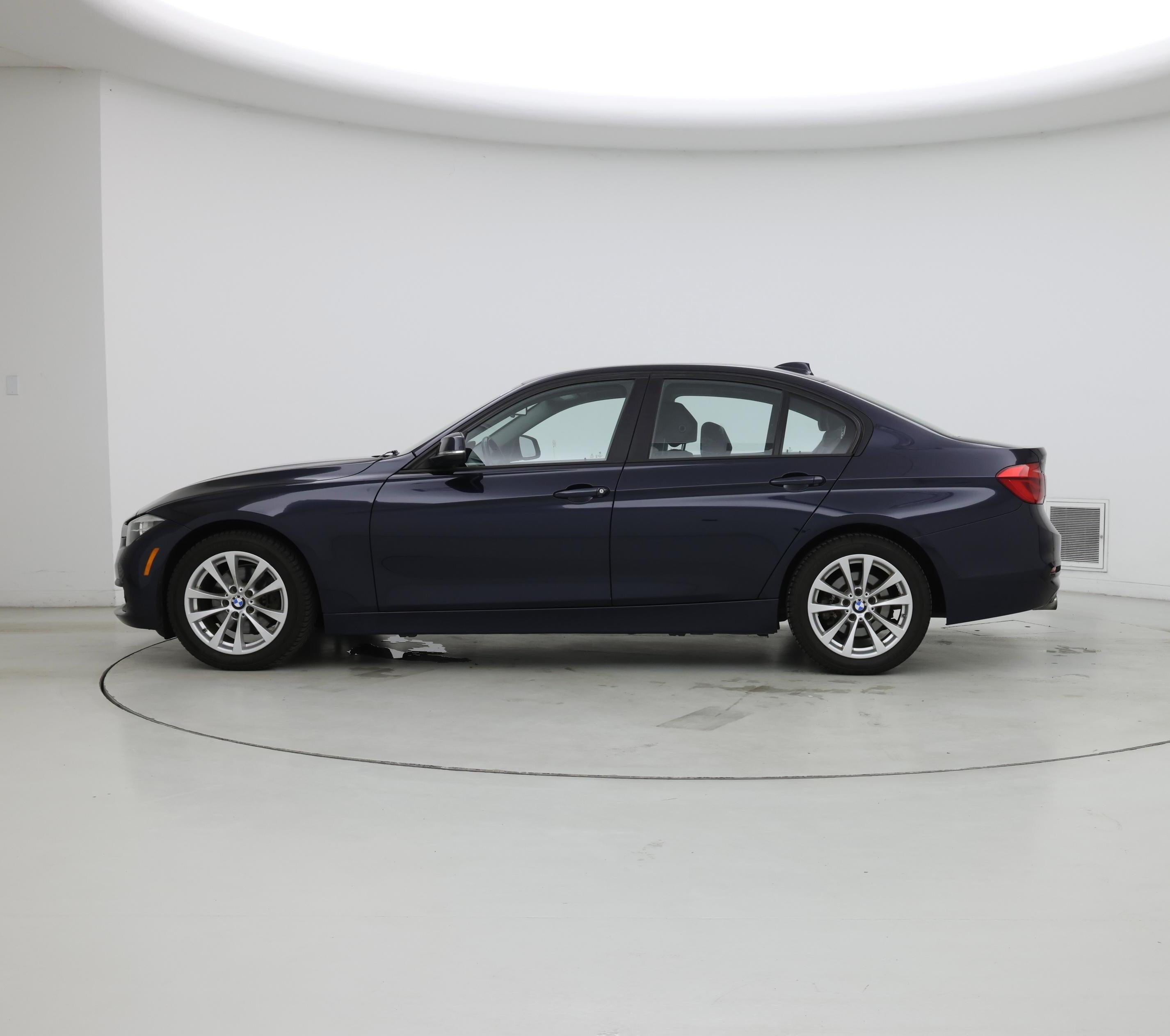 Thumbnail: 2016 BMW 3 Series - 3