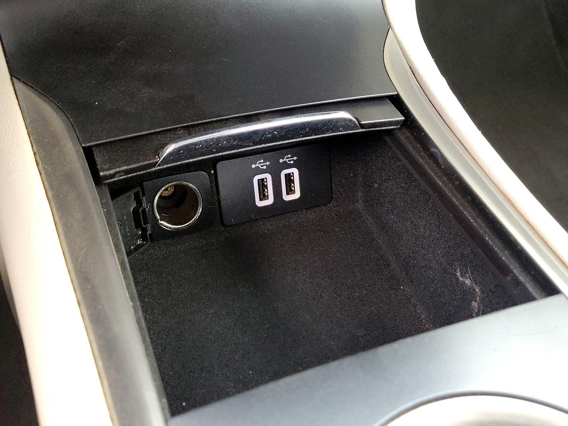 Thumbnail: 2017 Lincoln MKC - 18