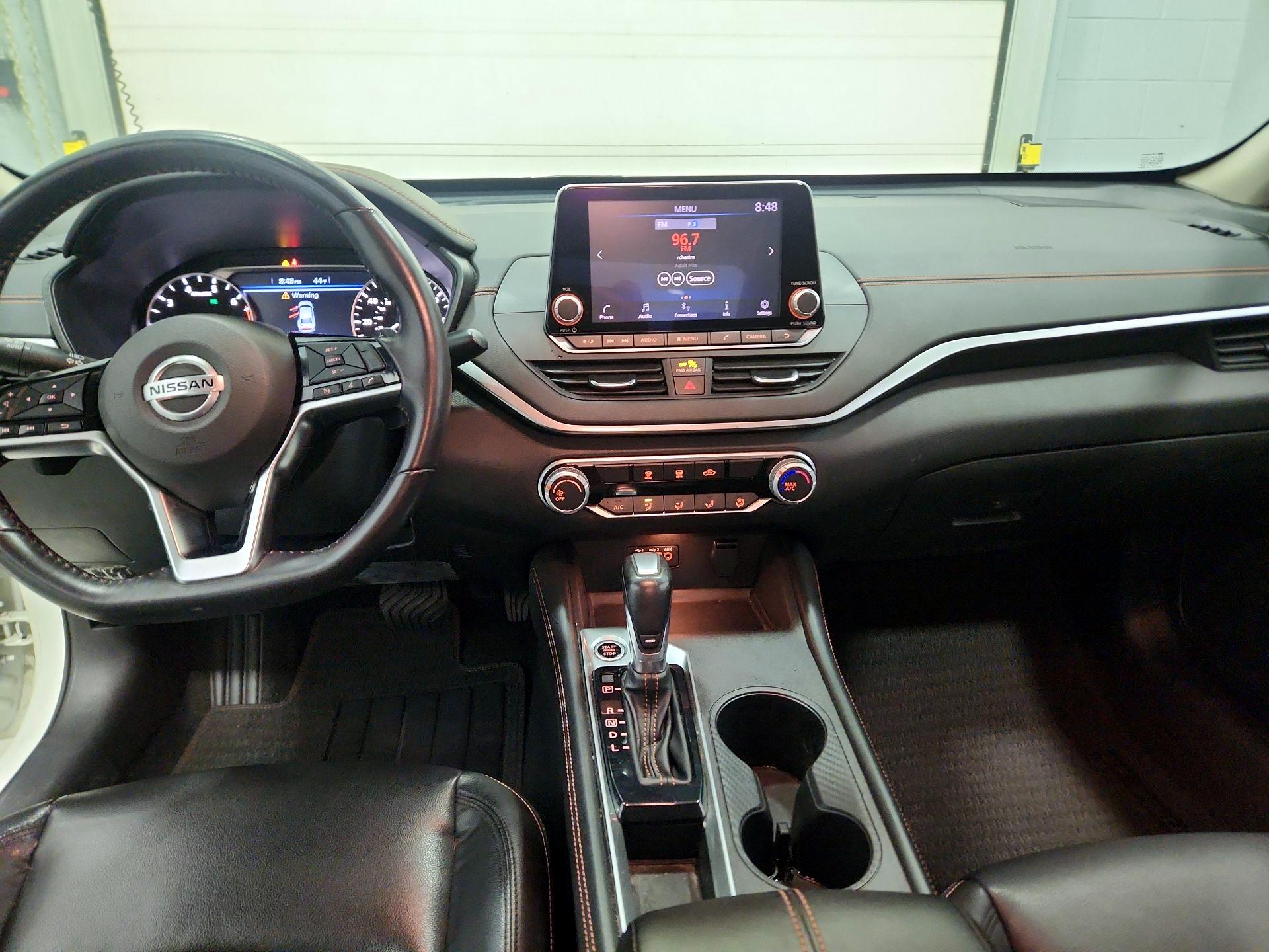 Thumbnail: 2020 Nissan Altima - 9