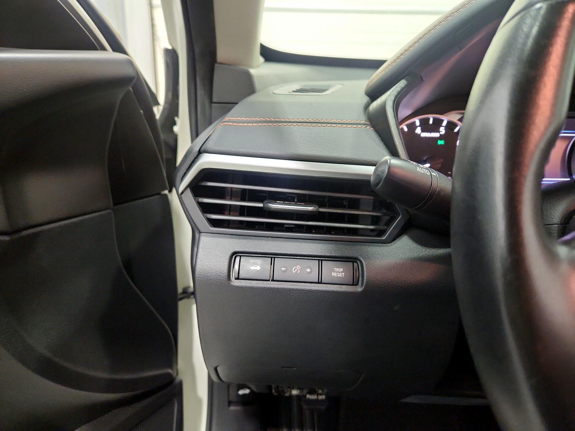 Thumbnail: 2020 Nissan Altima - 13