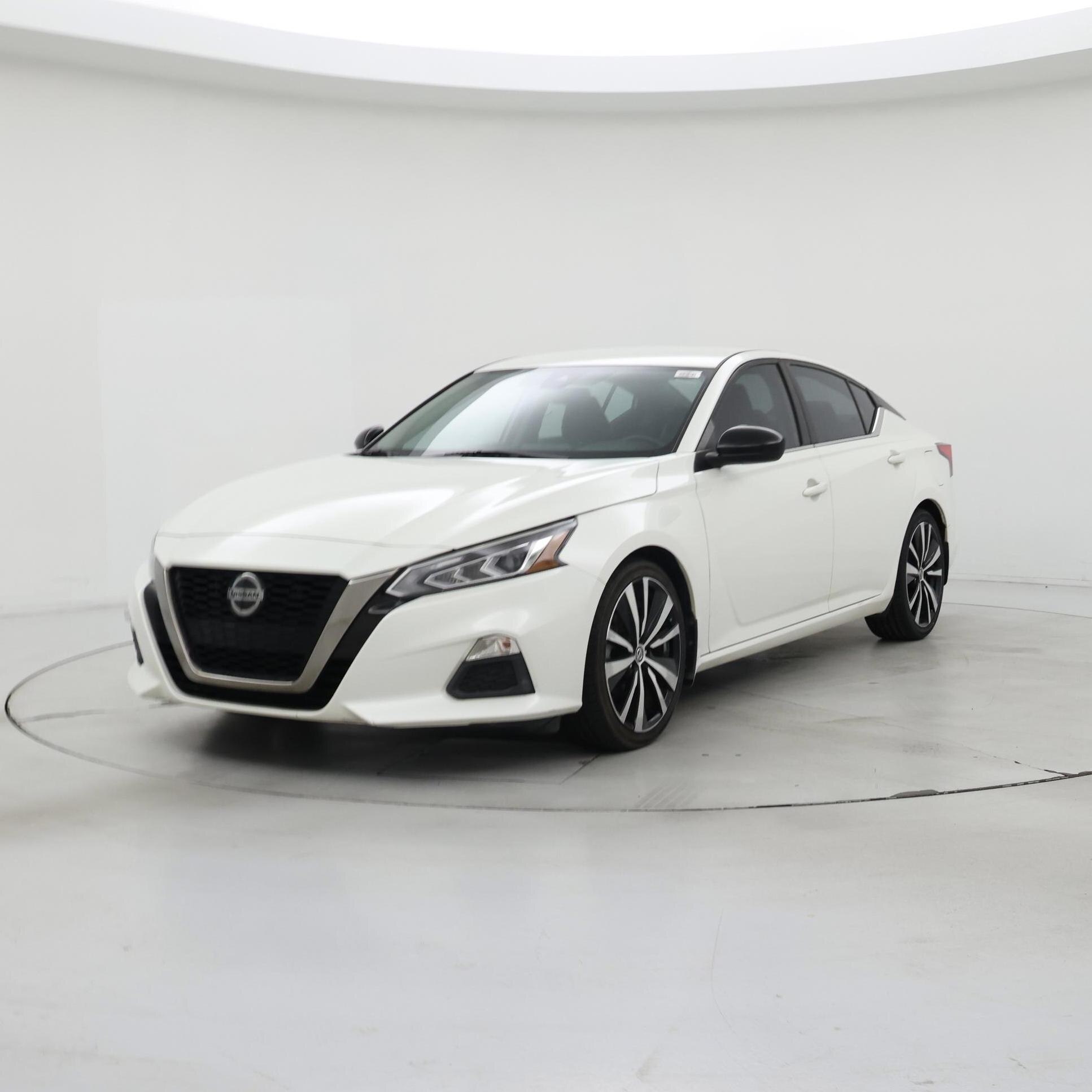 Thumbnail: 2020 Nissan Altima - 4