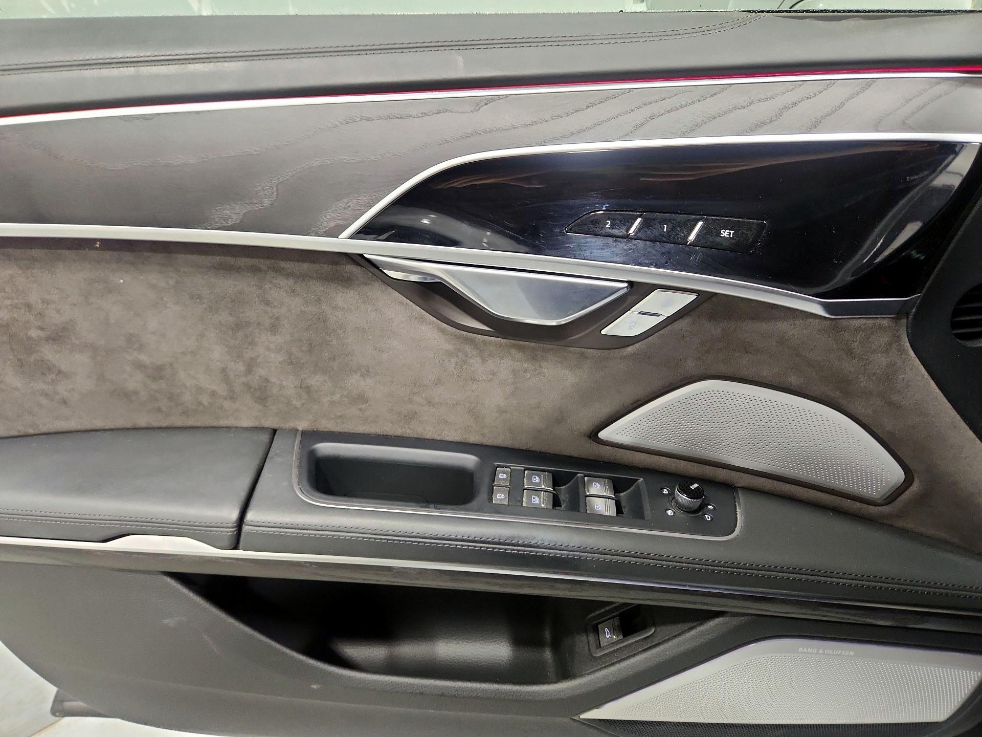 Thumbnail: 2020 Audi A8 - 12