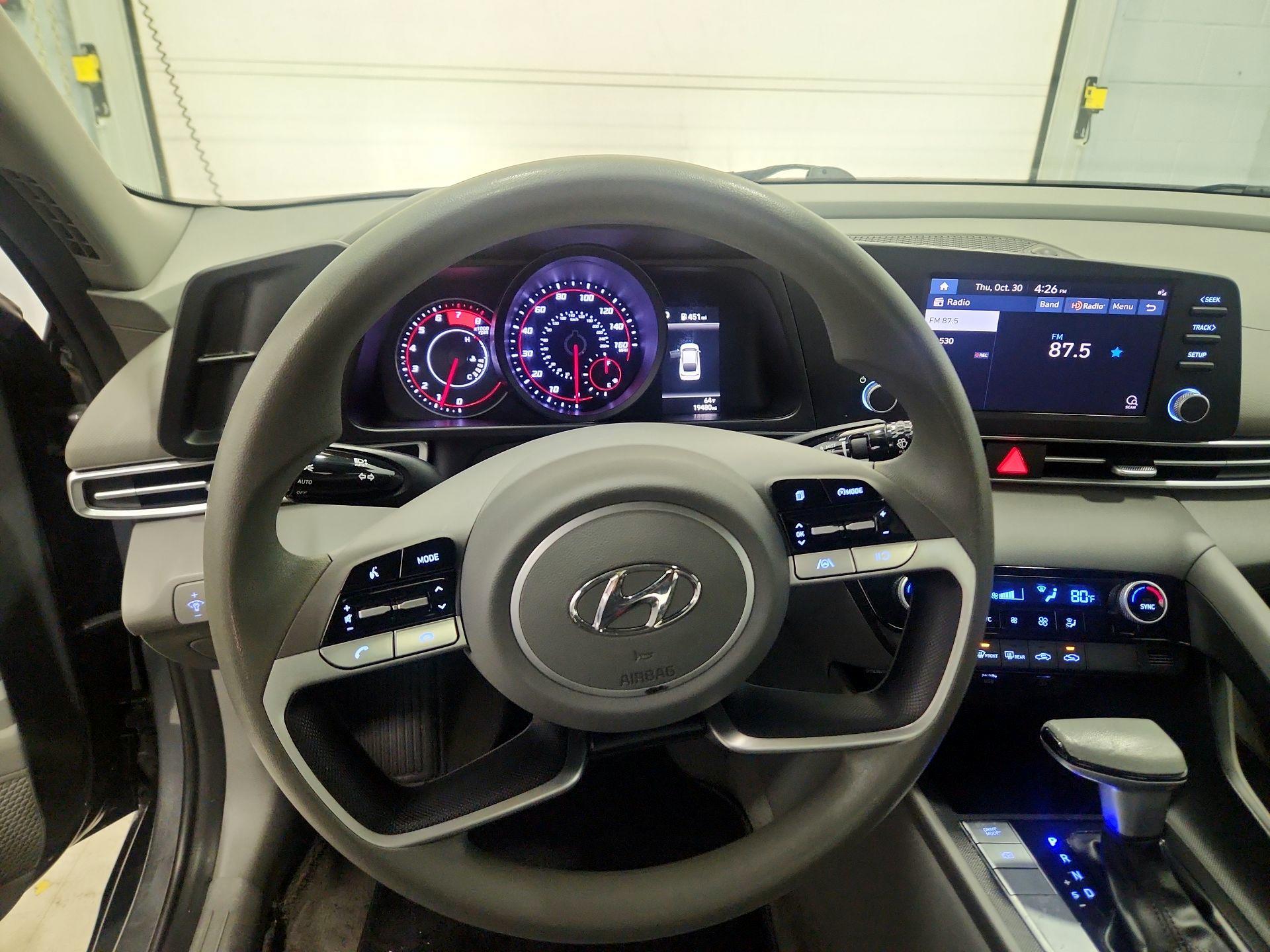 Thumbnail: 2023 Hyundai Elantra - 10